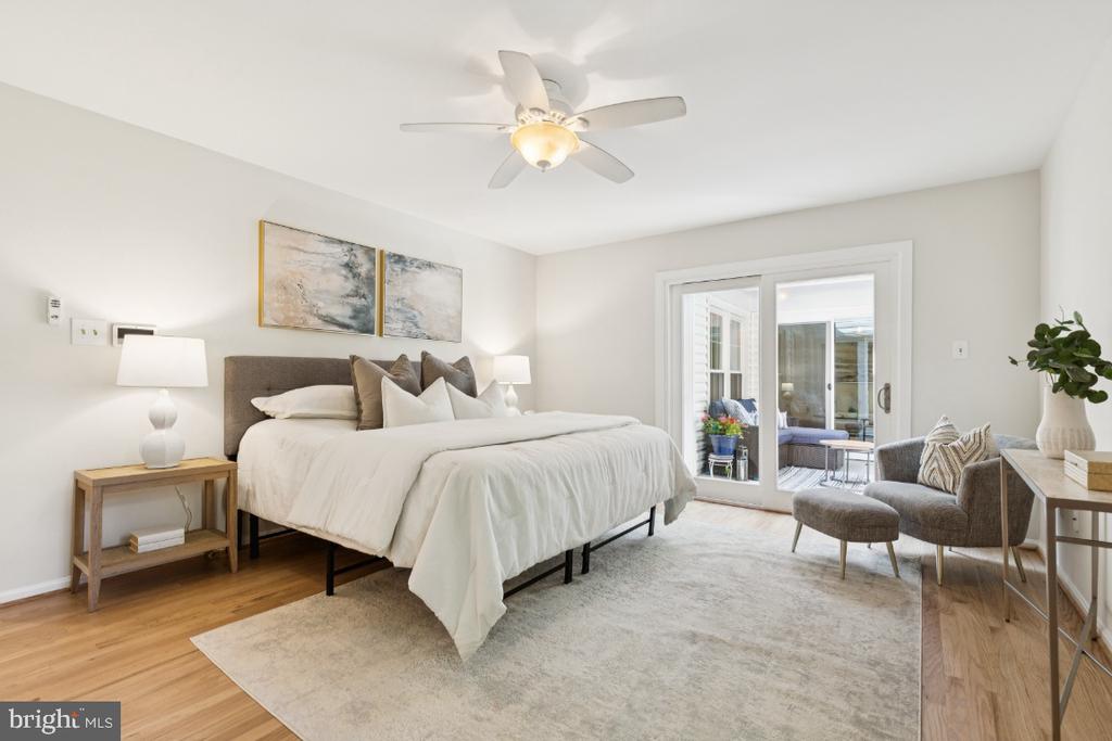 Fairfax, Virginia, 22030, United States, 3 Bedrooms Bedrooms, ,3 BathroomsBathrooms,Residential,For Sale,1904338