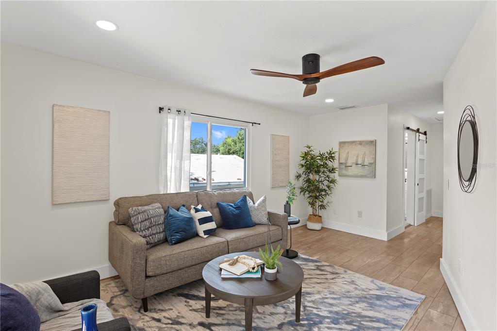 Tampa, Florida, 33635, United States, 3 Bedrooms Bedrooms, ,3 BathroomsBathrooms,Residential,For Sale,1949477