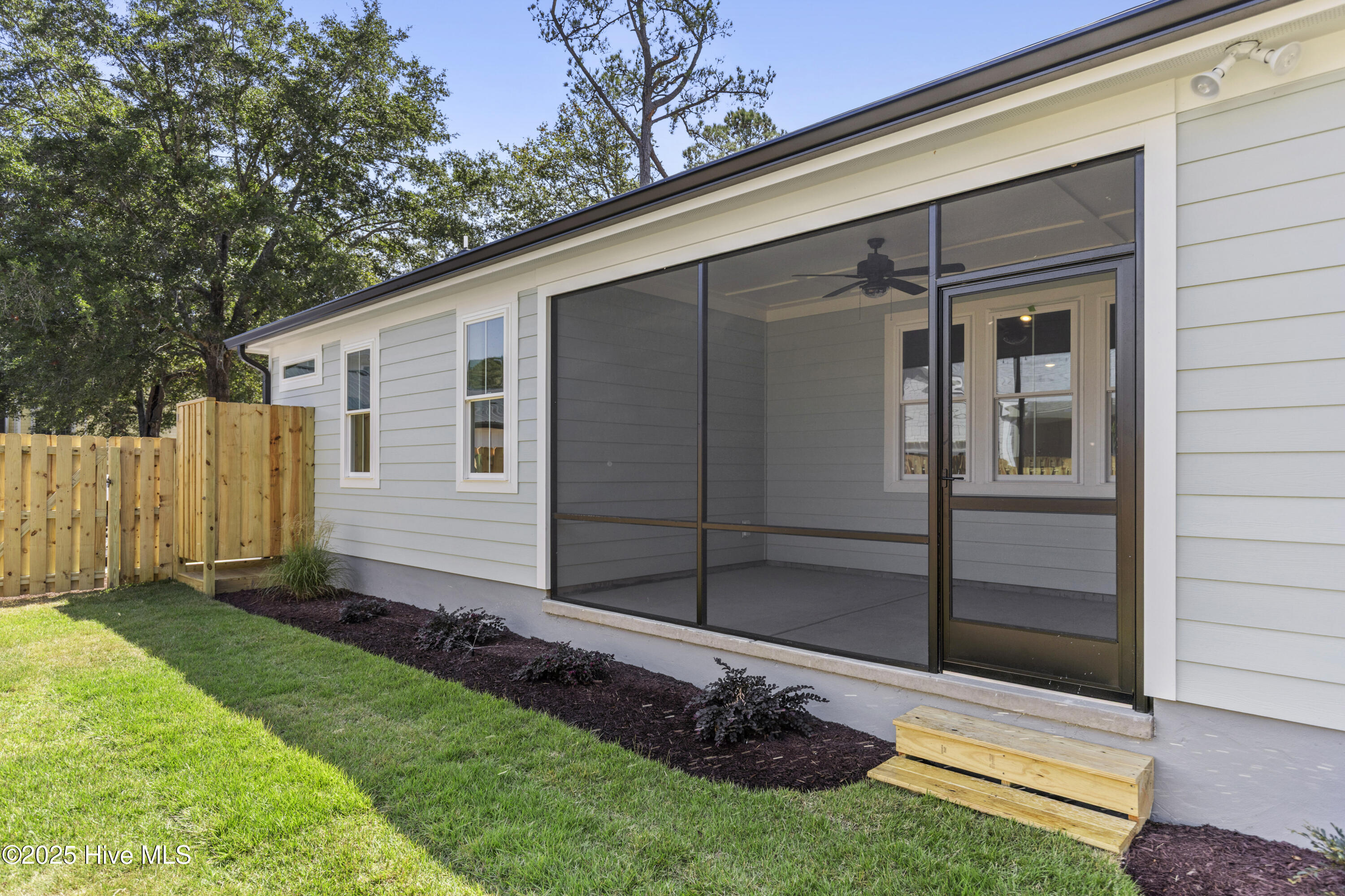 Carolina Beach, North Carolina, 28428, United States, 3 Bedrooms Bedrooms, ,2 BathroomsBathrooms,Residential,For Sale,1992087