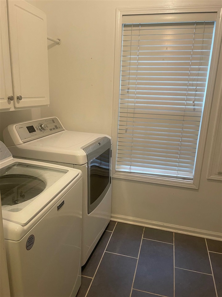 Bowling Green, Kentucky, 42104, United States, 4 Bedrooms Bedrooms, ,5 BathroomsBathrooms,Residential,For Sale,1971353