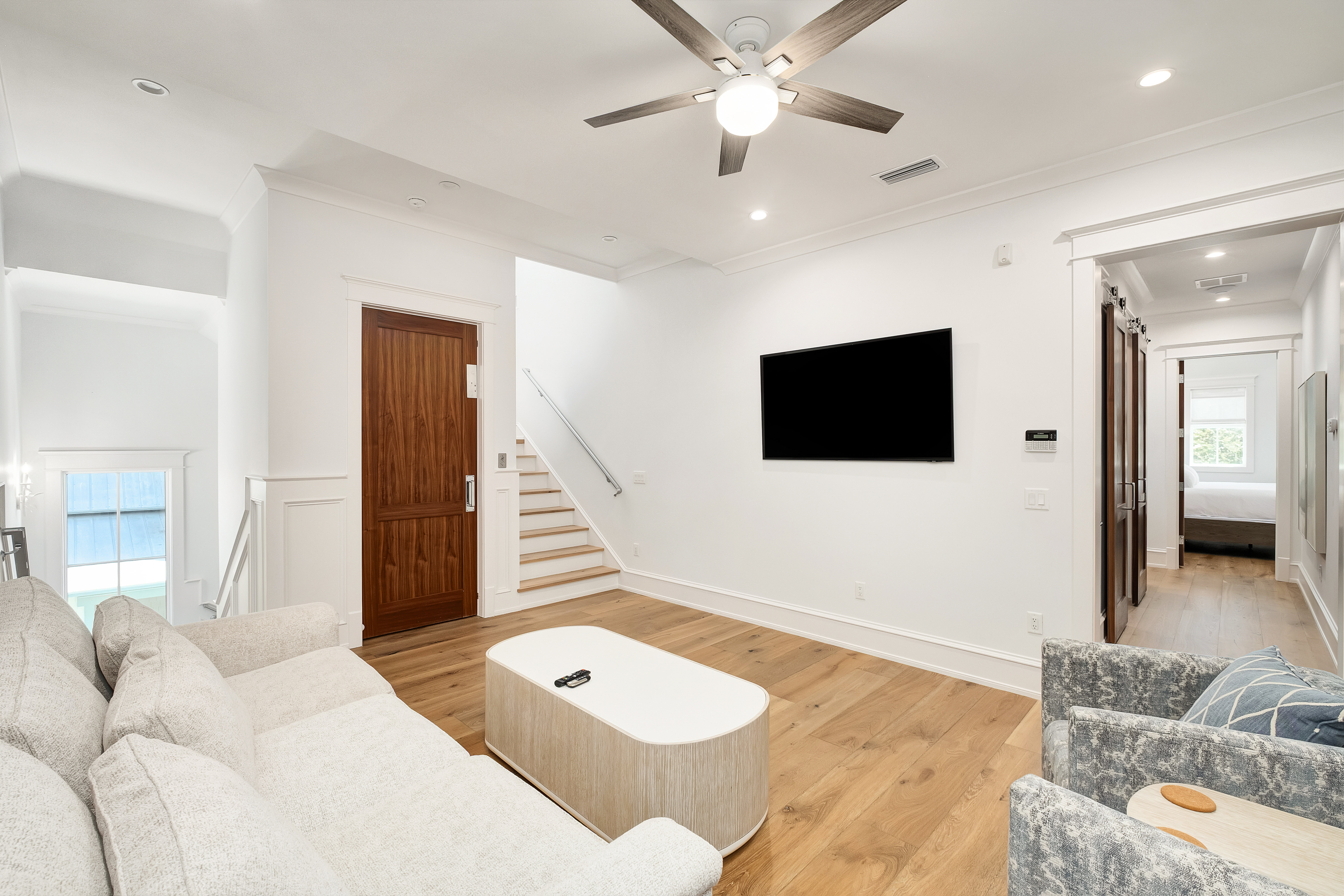  Elegant Retreat With Private Pool And Rooftop Deck Near Beach Access - 物件實景