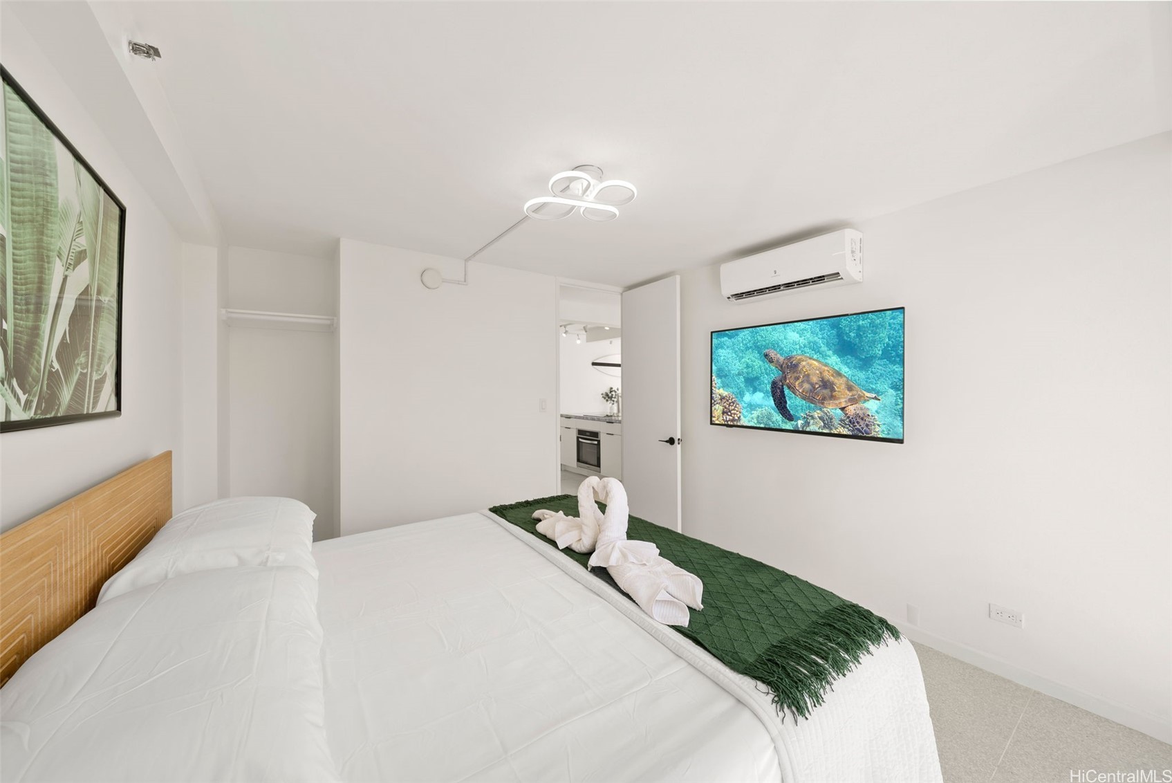 Honolulu, Hawaii, 96815, United States, 1 Bedroom Bedrooms, ,1 BathroomBathrooms,Residential,For Sale,1917865
