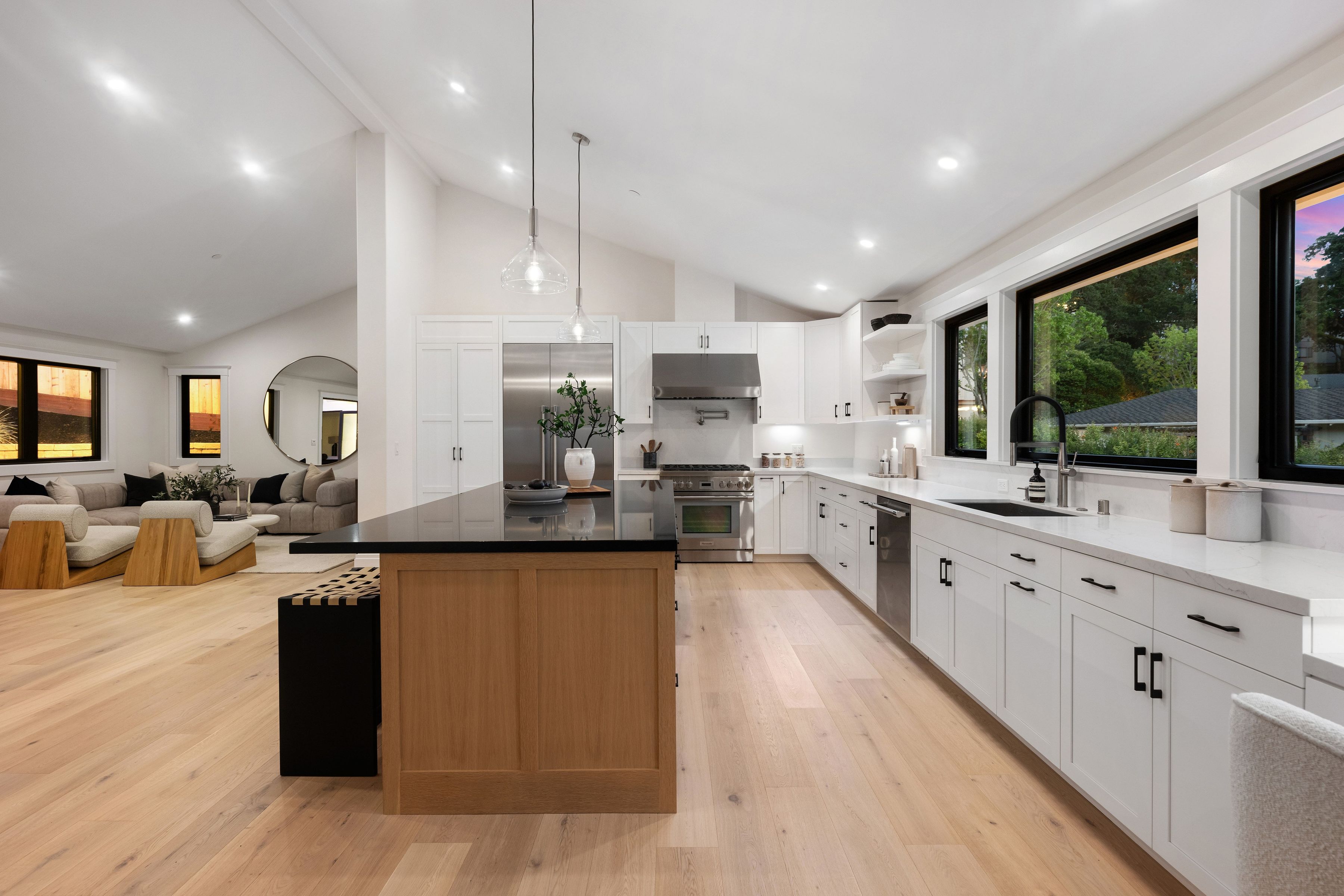  Spectacular Newly Developed Home - 物件實景