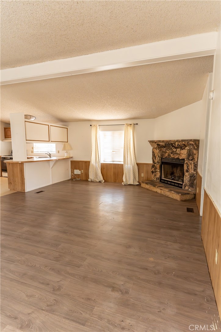 Perris, California, 92570, United States, 3 Bedrooms Bedrooms, ,2 BathroomsBathrooms,Residential,For Sale,1922815