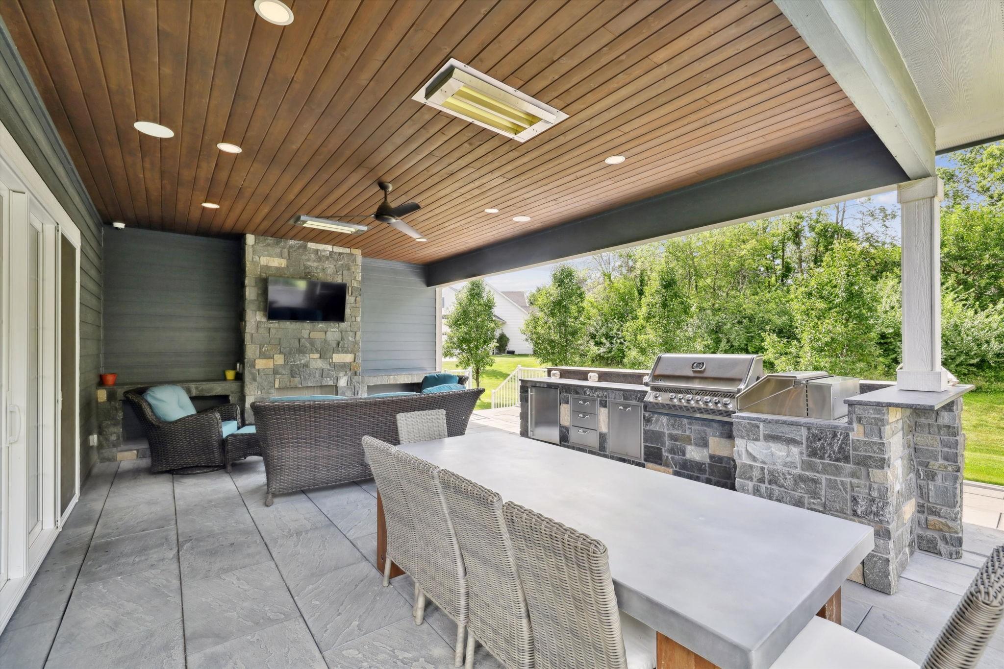 West Des Moines, Iowa, 50265, United States, 6 Bedrooms Bedrooms, ,6 BathroomsBathrooms,Residential,For Sale,2023219