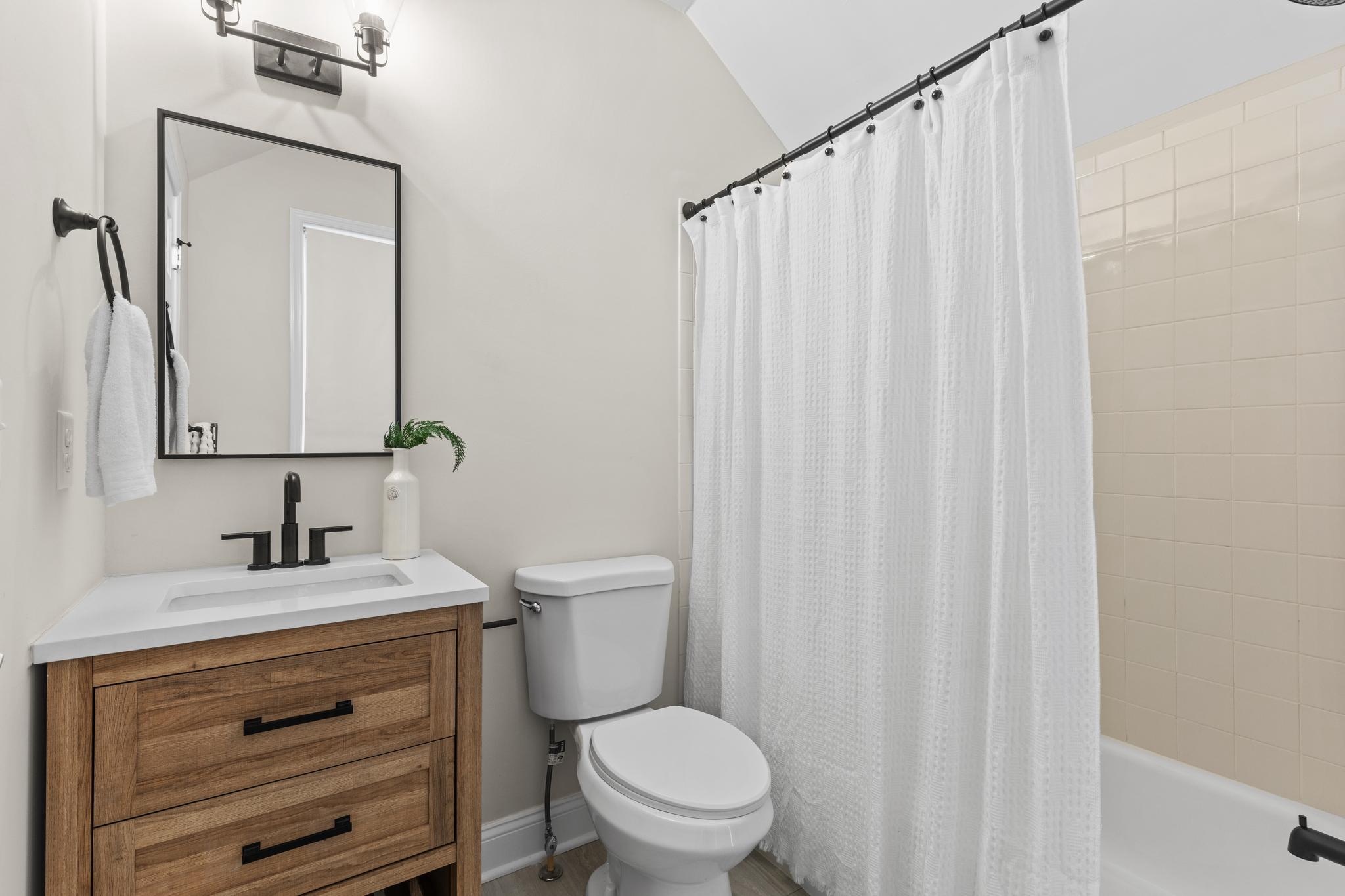  133 Lake View Drive, Annapolis, MD, 21403 - 物件實景
