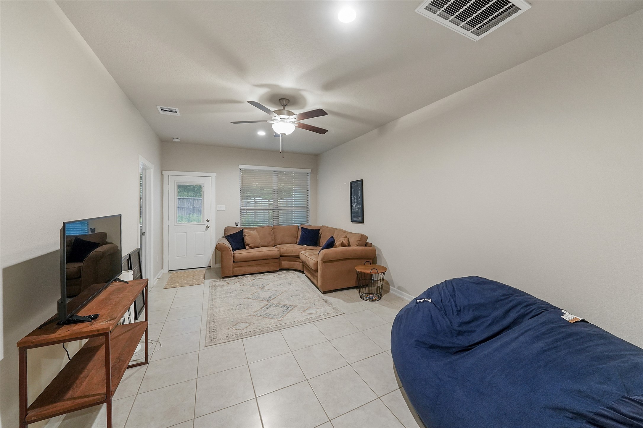  324 N Spotted Fern Drive - 物件實景