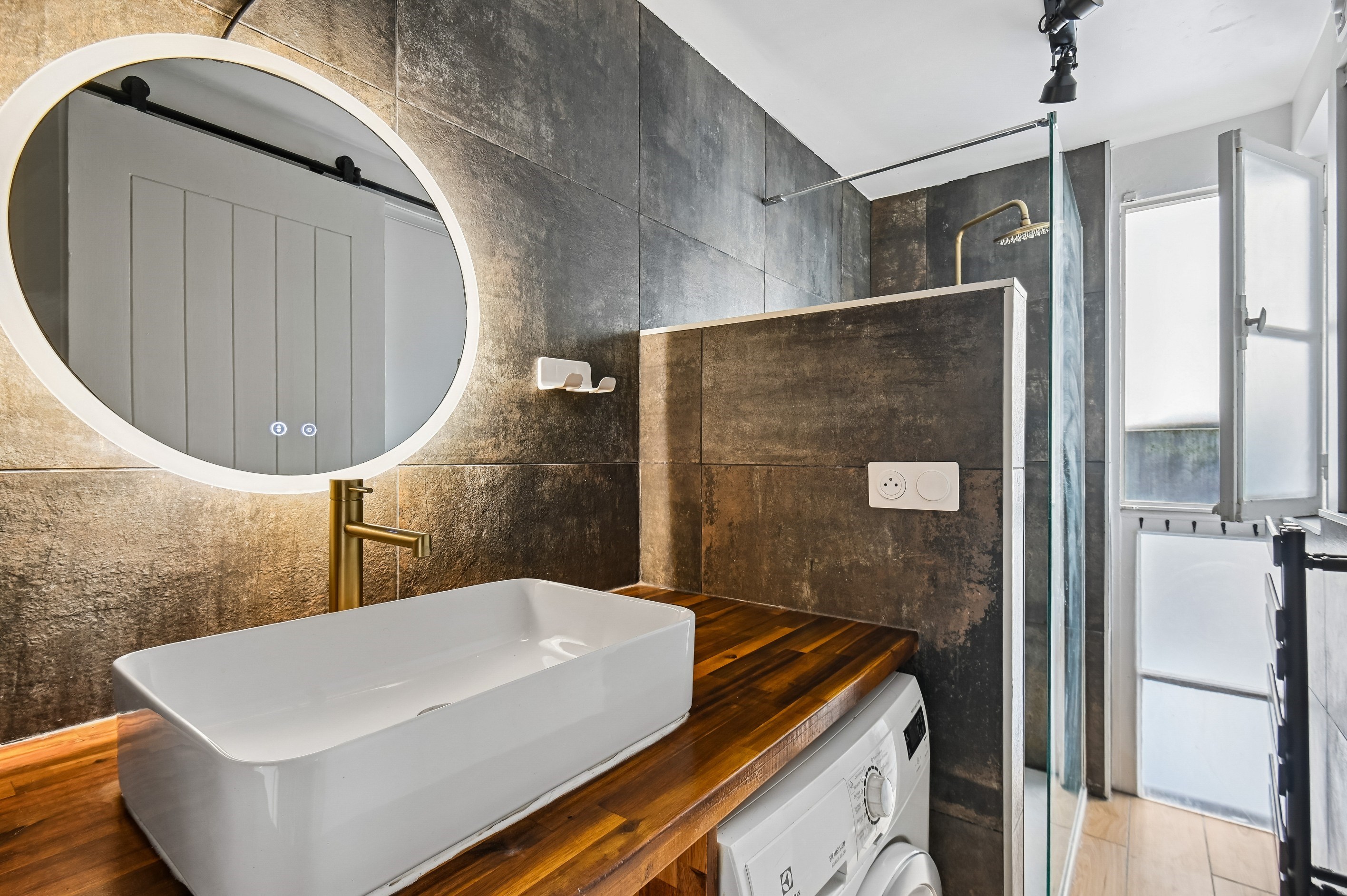  Loft in the Heart of the Historic Marais - Top Floor with Absolute Tranquillity - 物件實景