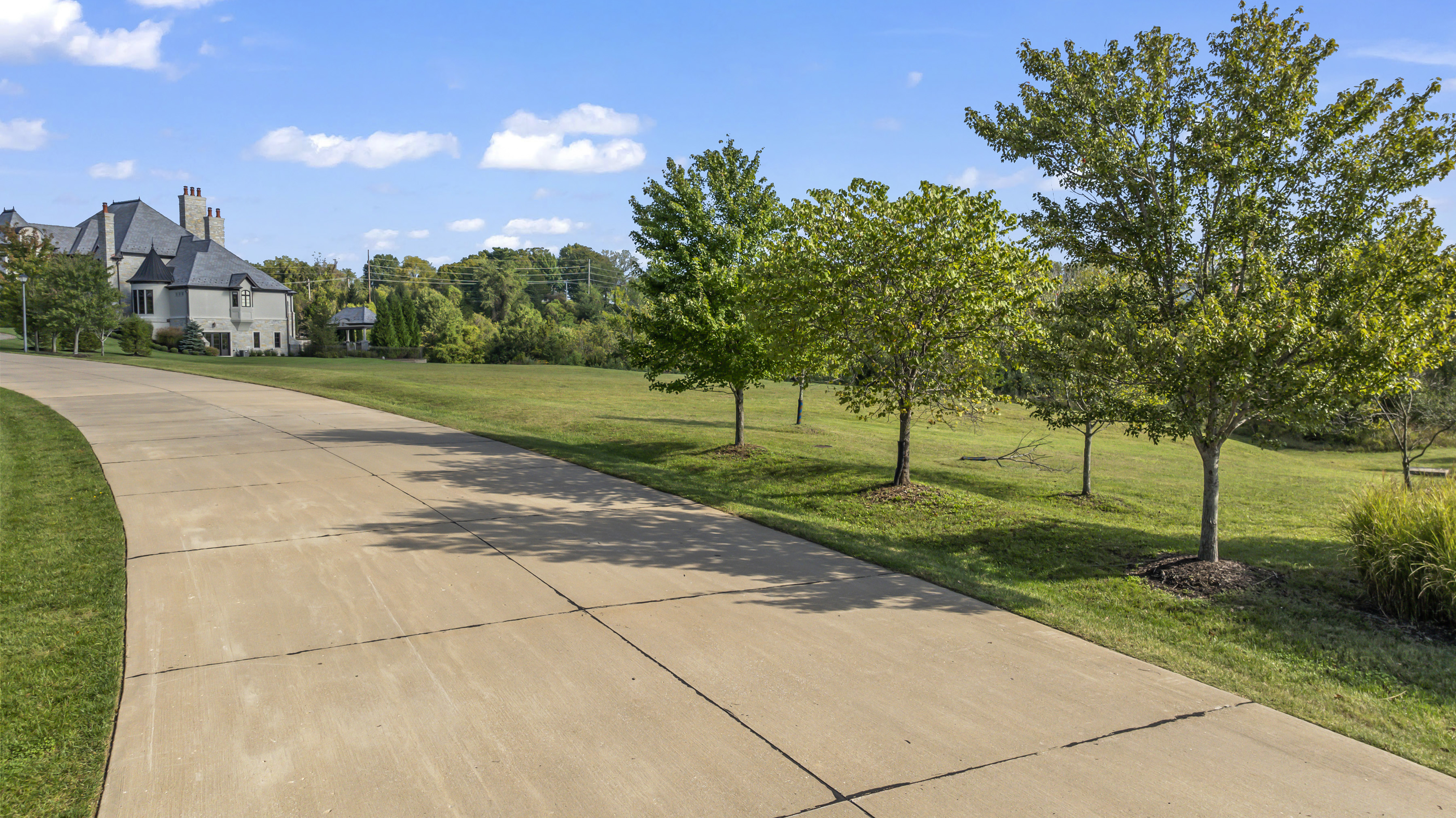  Opportunity to Build Your Fully Customized Luxury Compound on 3+ Level Acres - 物件實景