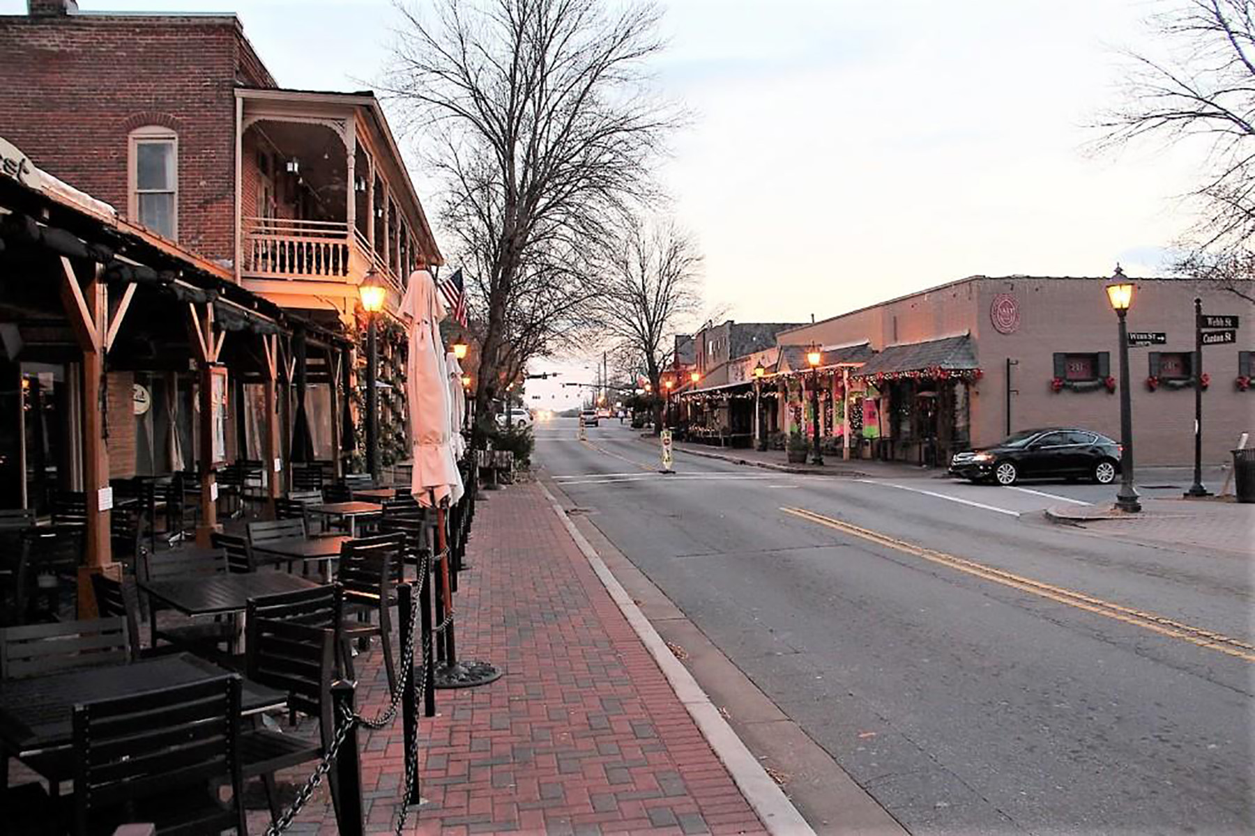  Luxury, Comfort and Privacy in One of Roswell