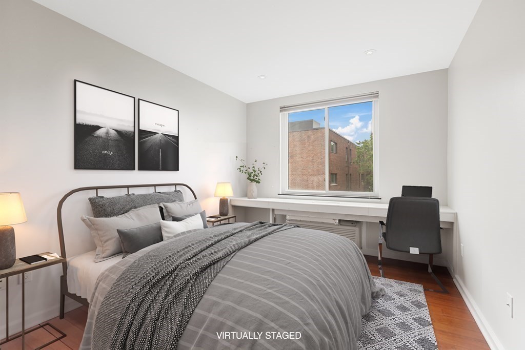 Cambridge, Massachusetts, 02139, United States, 2 Bedrooms Bedrooms, ,2 BathroomsBathrooms,Residential,For Sale,1939557