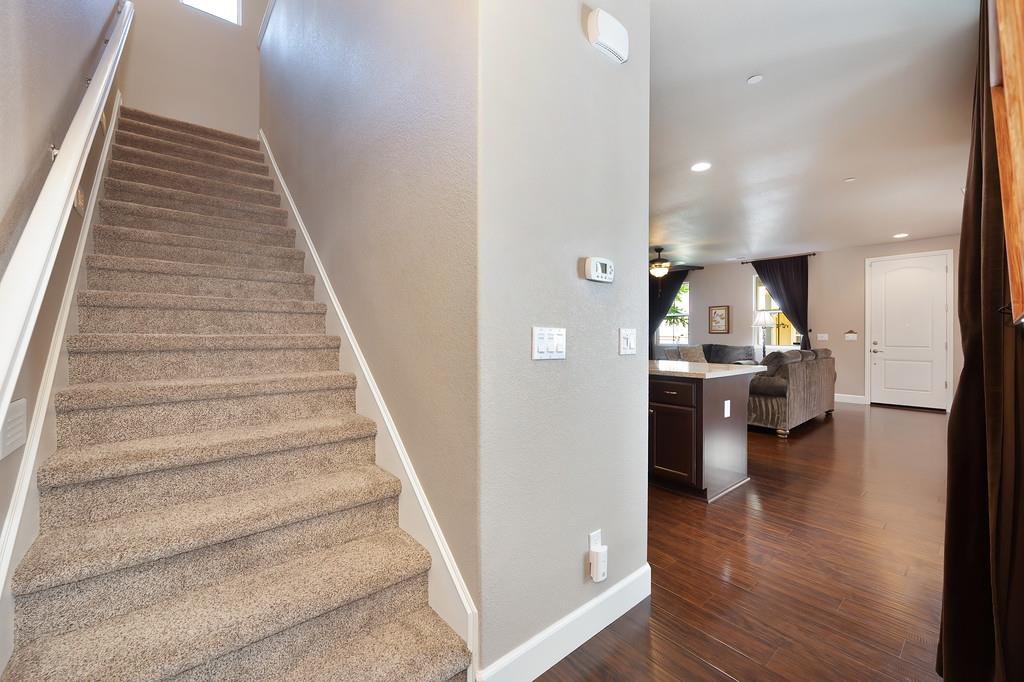 Folsom, California, 95630, United States, 2 Bedrooms Bedrooms, ,3 BathroomsBathrooms,Residential,For Sale,1917573