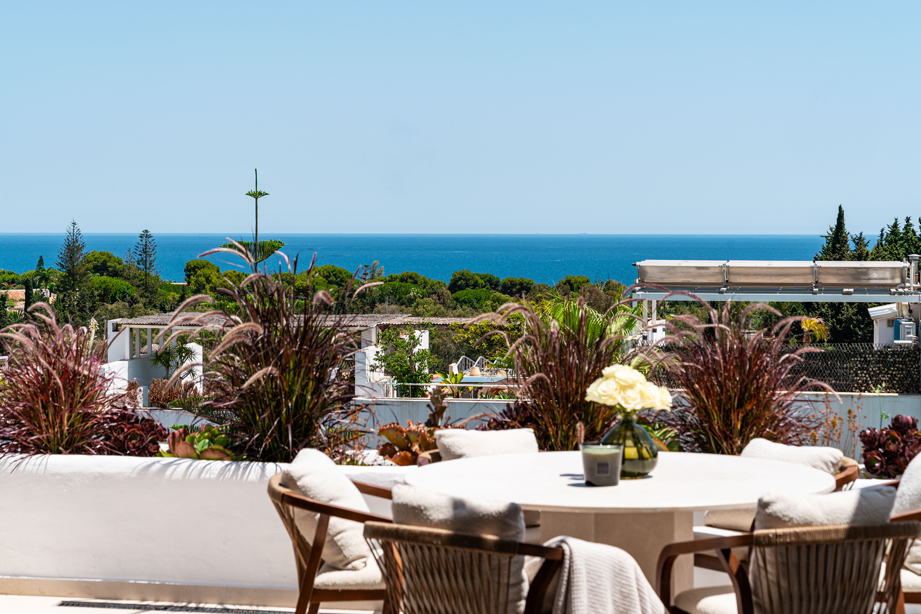  Renovated apartment with panoramic sea views on Marbella