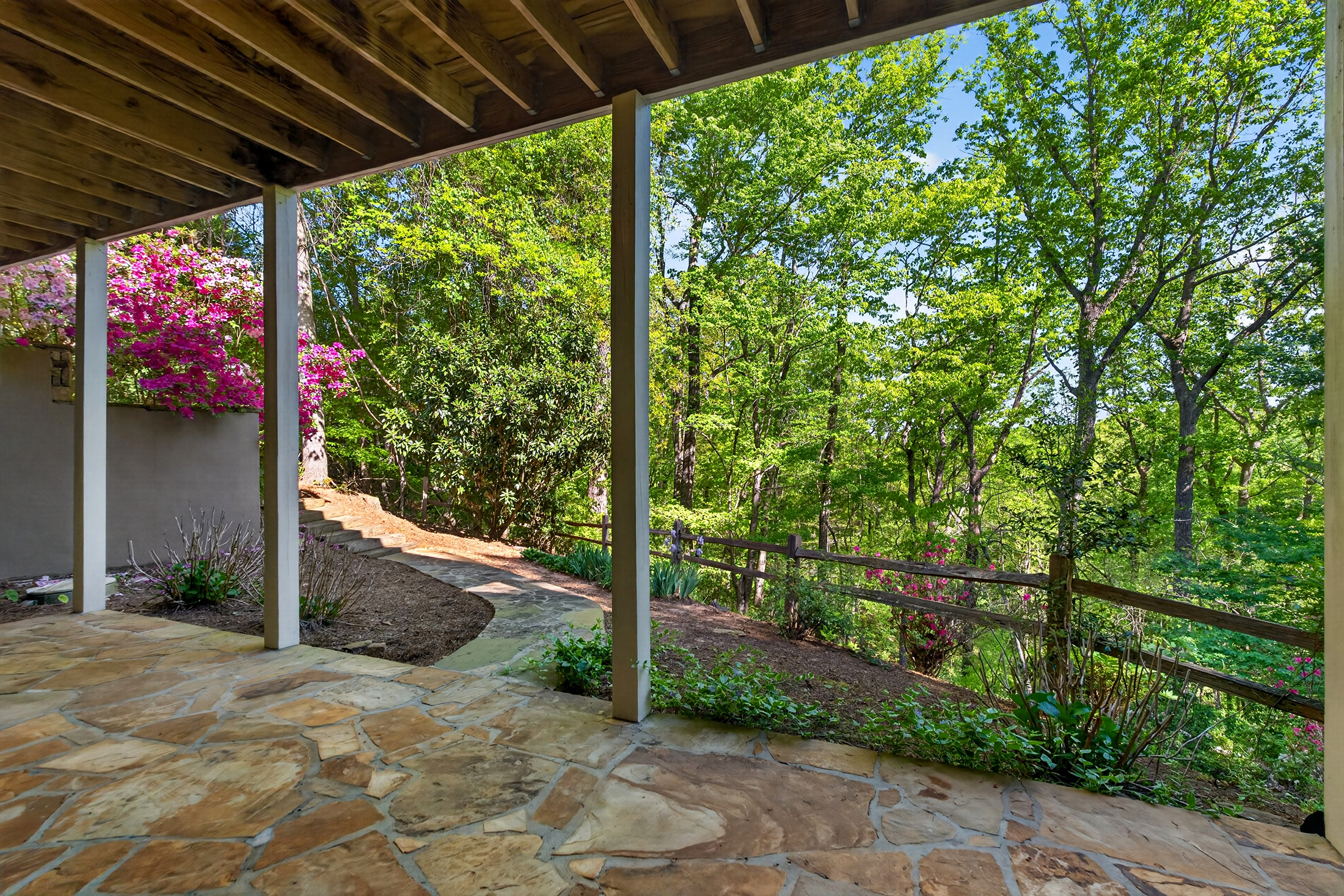  Beautifully Updated Ranch-Style Home in the Prestigious Achasta Golf Community - 物件實景