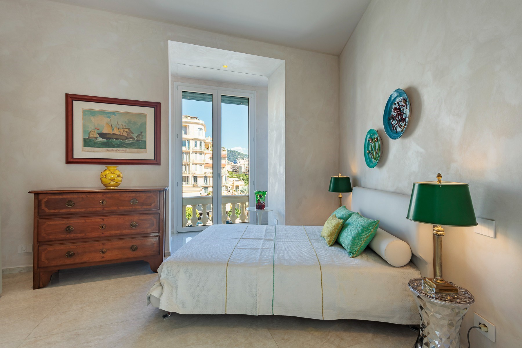  Luxury renovated apartment for sale in Menton, historic center with sea view - 物件實景