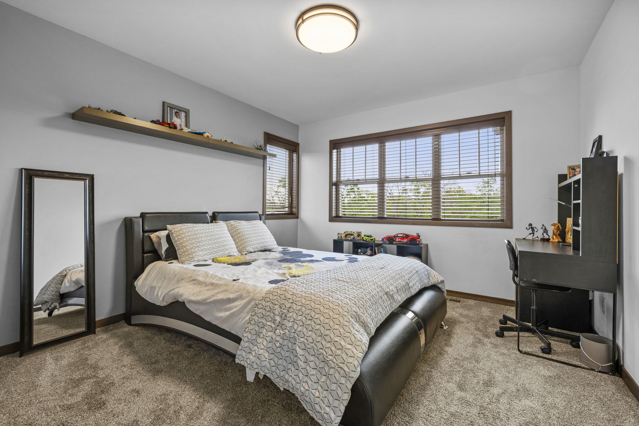  Elegant Custom Living in Coveted Lakeville Setting - 物件實景