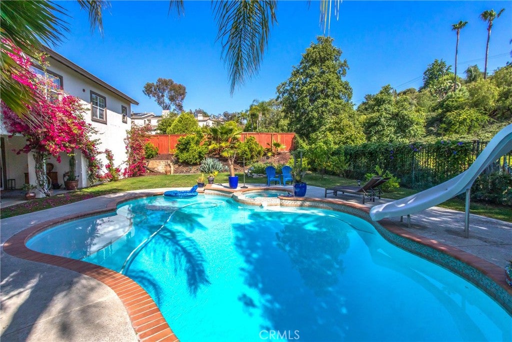 Redlands, California, 92373, United States, 5 Bedrooms Bedrooms, ,4 BathroomsBathrooms,Residential,For Sale,1983103