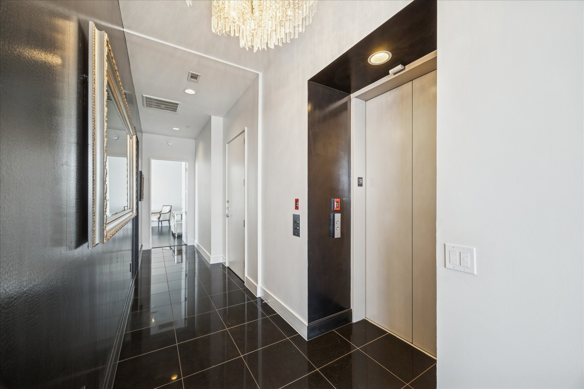  2727 Kirby Drive #19F - 物件實景