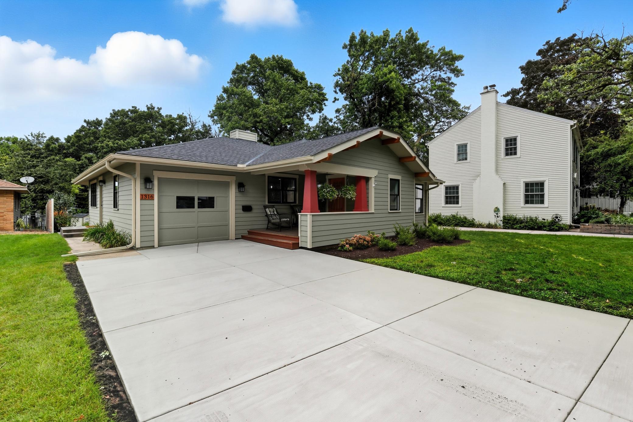 Richfield, Minnesota, 55423, United States, 3 Bedrooms Bedrooms, ,1 BathroomBathrooms,Residential,For Sale,1938909