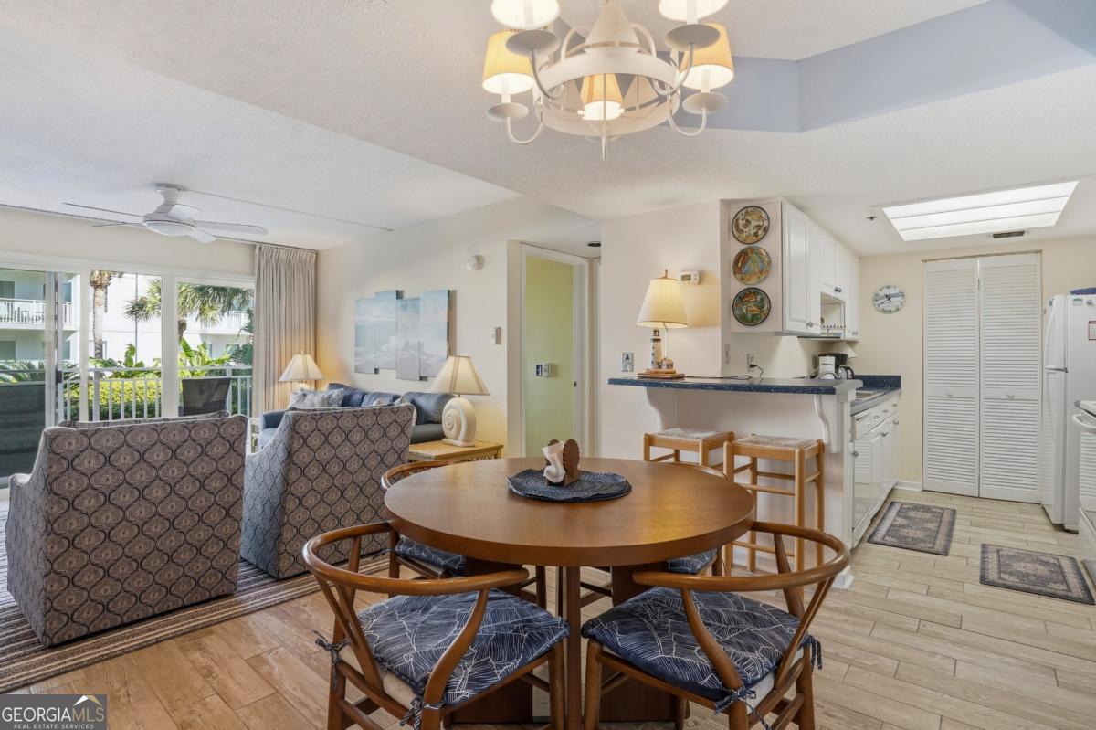 St. Simons, Georgia, 31522, United States, 2 Bedrooms Bedrooms, ,2 BathroomsBathrooms,Residential,For Sale,1991372