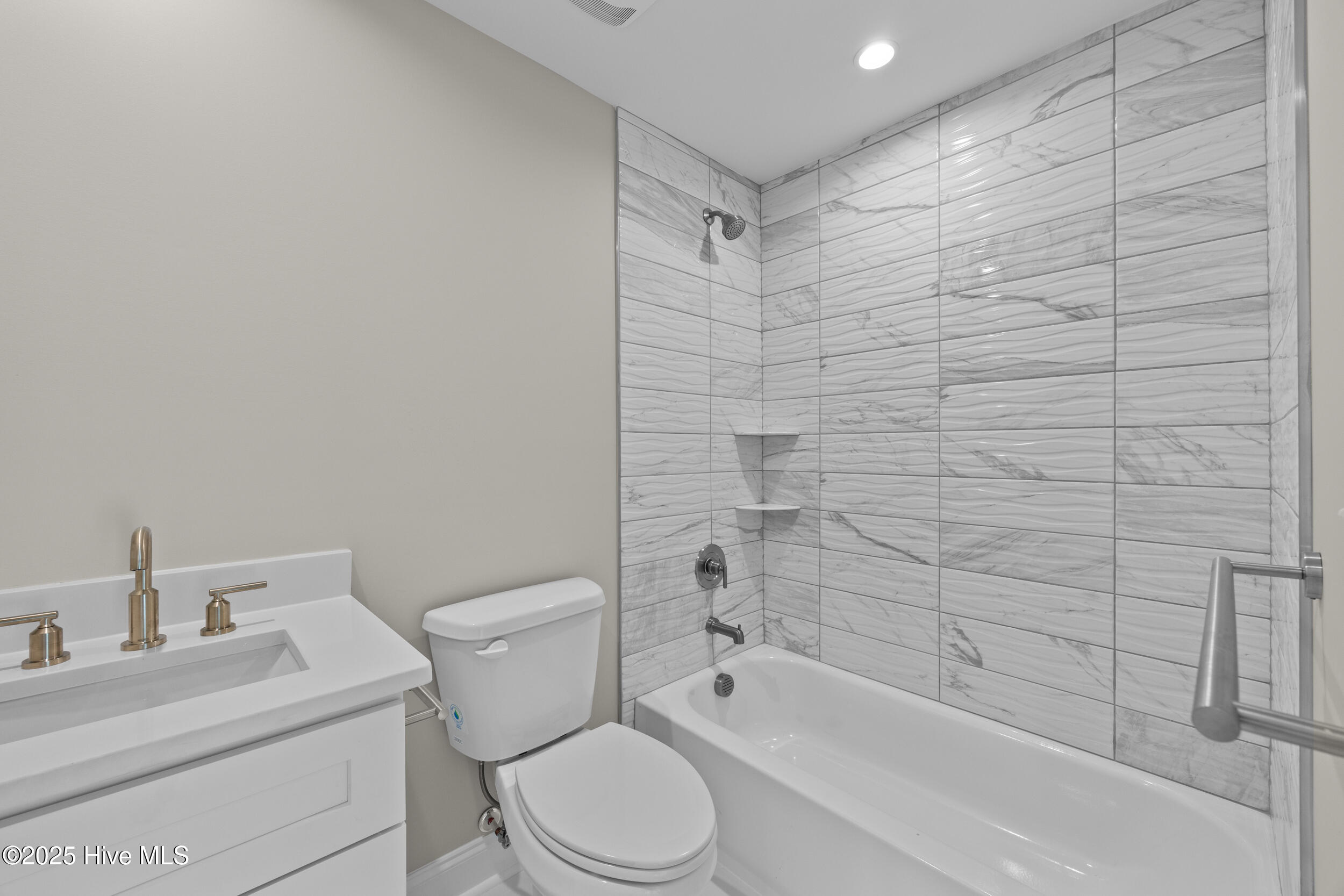 North Topsail Beach, North Carolina, 28460, United States, 7 Bedrooms Bedrooms, ,6 BathroomsBathrooms,Residential,For Sale,1991057