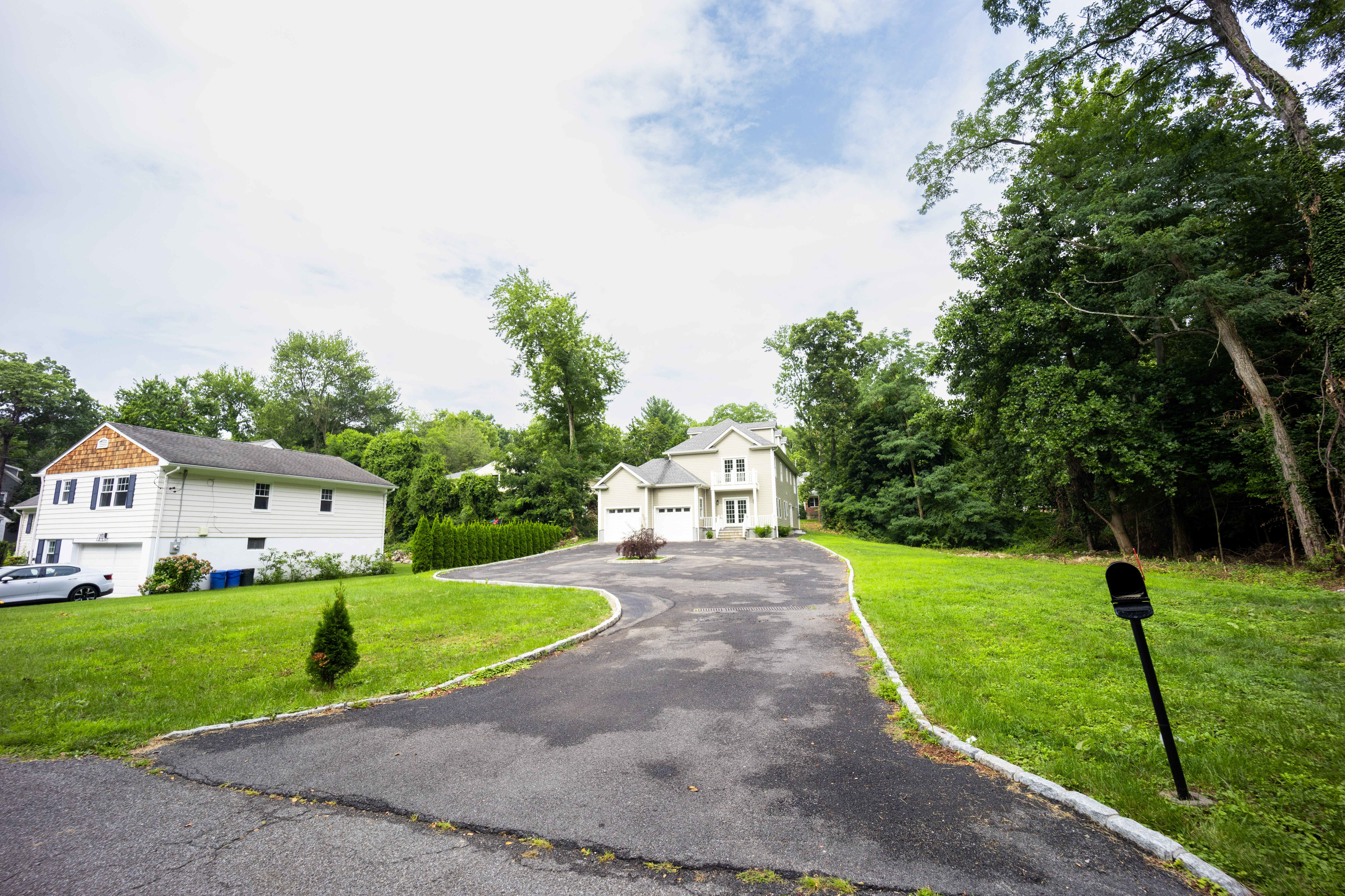 New Rochelle, New York, 10804, United States, 5 Bedrooms Bedrooms, ,5 BathroomsBathrooms,Residential,For Sale,1983034