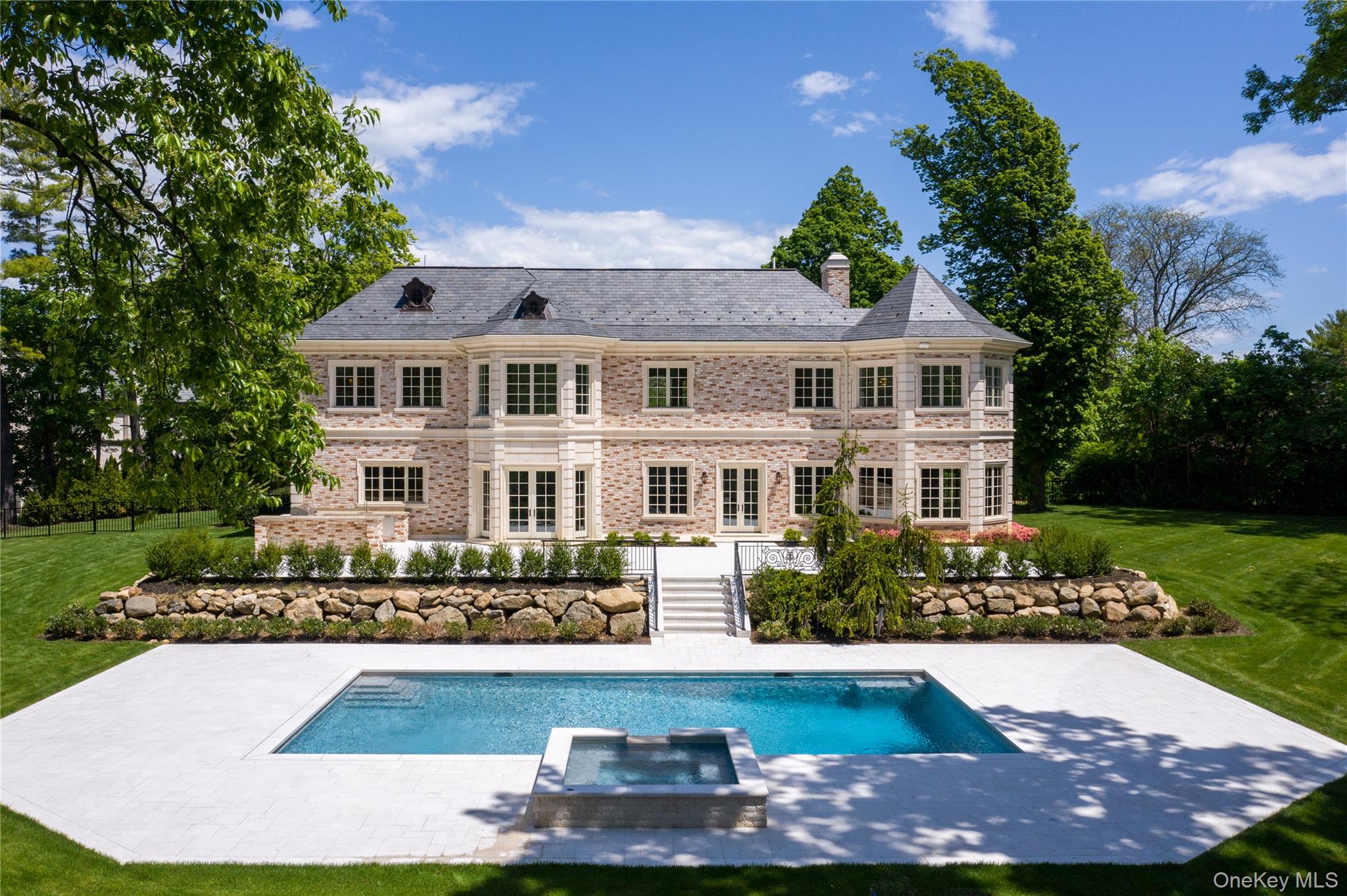  6 Foxwood Road, Great Neck, NY, 11024 - 物件實景