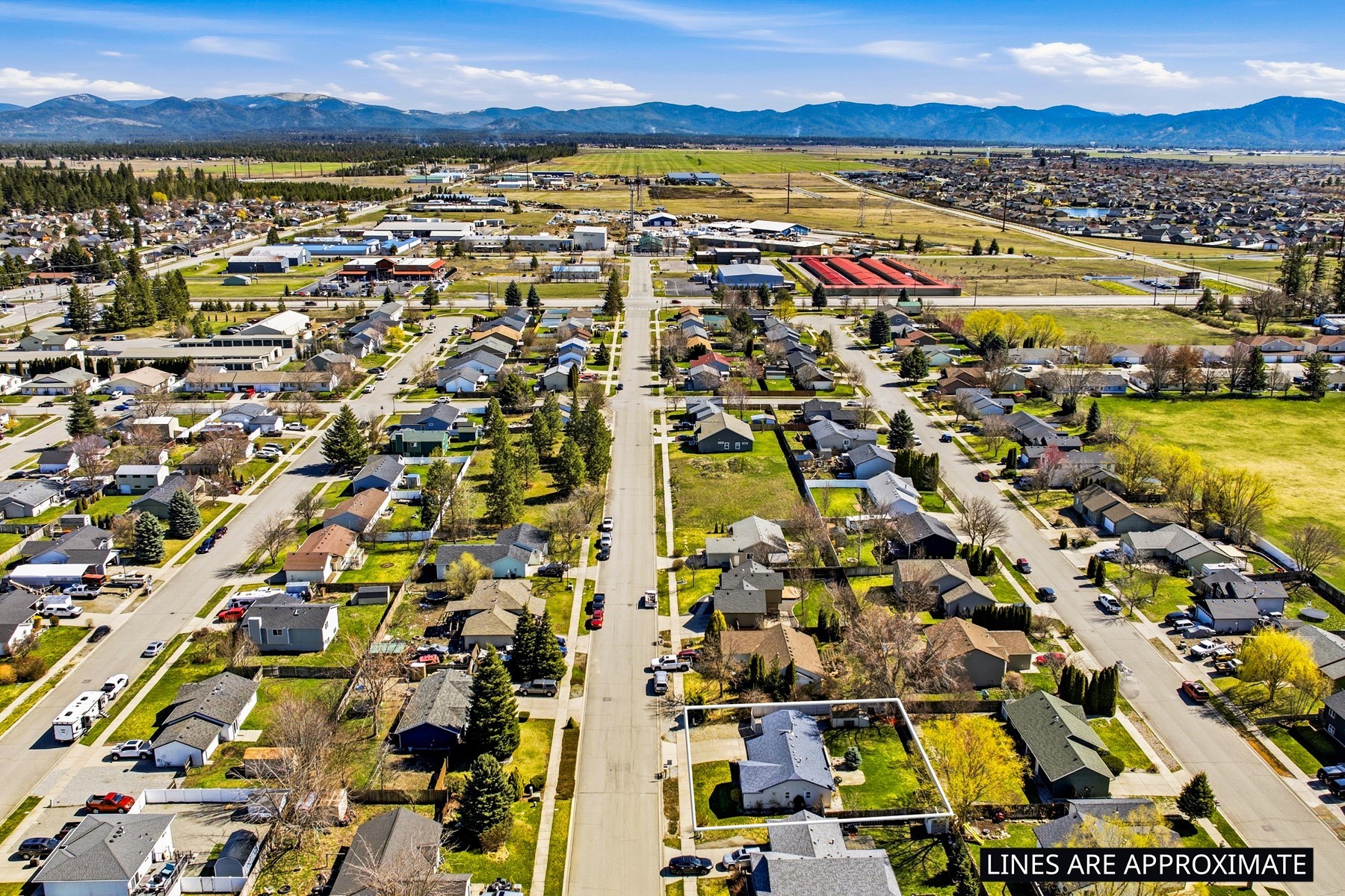  Single-Level Living with Key Updates - 物件實景