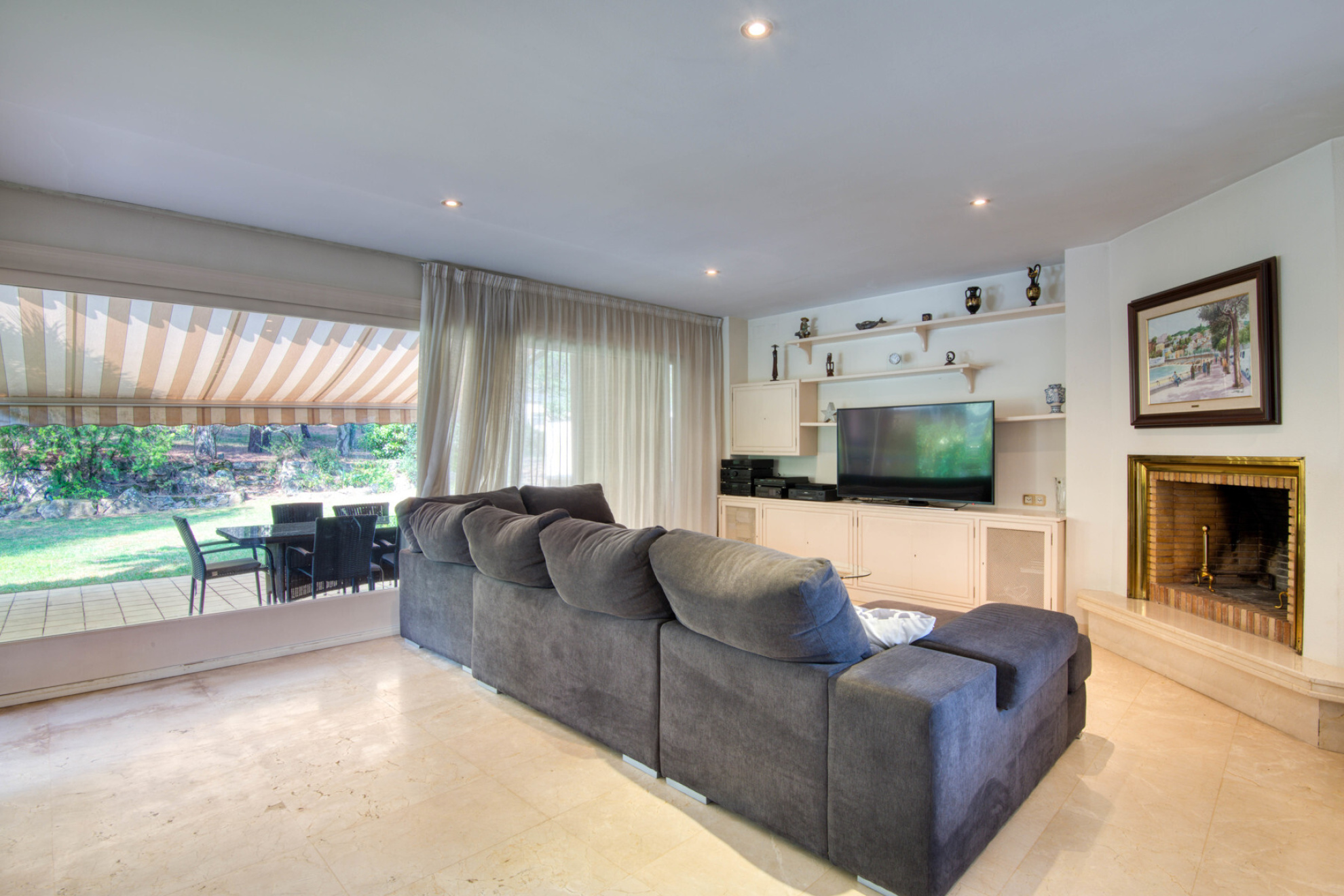  Beautiful villa in ideal location, surrounded by nature, in Solius - 物件實景