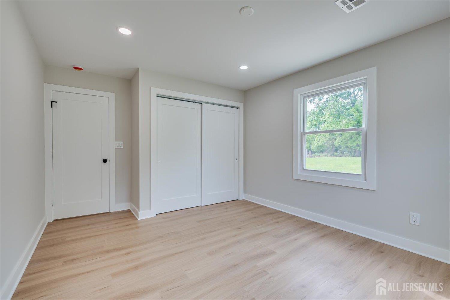 Piscataway, New Jersey, 08854, United States, 5 Bedrooms Bedrooms, ,3 BathroomsBathrooms,Residential,For Sale,2048679