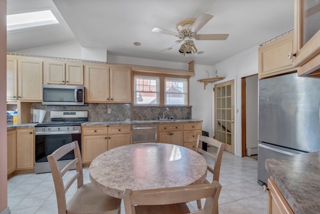 Totowa, New Jersey, 07512, United States, 3 Bedrooms Bedrooms, ,2 BathroomsBathrooms,Residential,For Sale,1984050