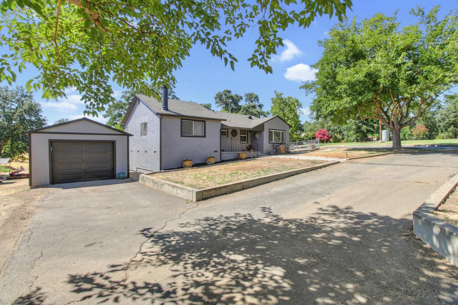 Wilton, California, 95693, United States, 3 Bedrooms Bedrooms, ,2 BathroomsBathrooms,Residential,For Sale,1901221