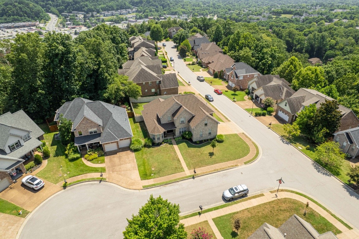 Nashville, Tennessee, 37221, United States, 4 Bedrooms Bedrooms, ,4 BathroomsBathrooms,Residential,For Sale,1940986