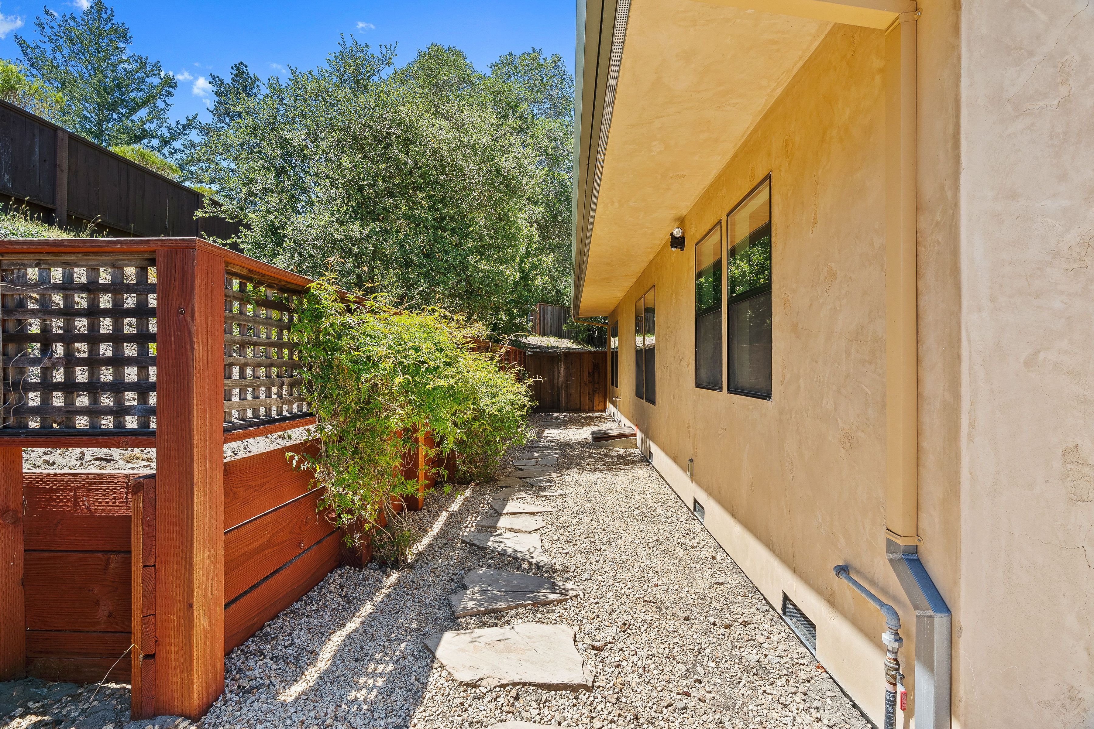  141 Whistler Court - 物件實景