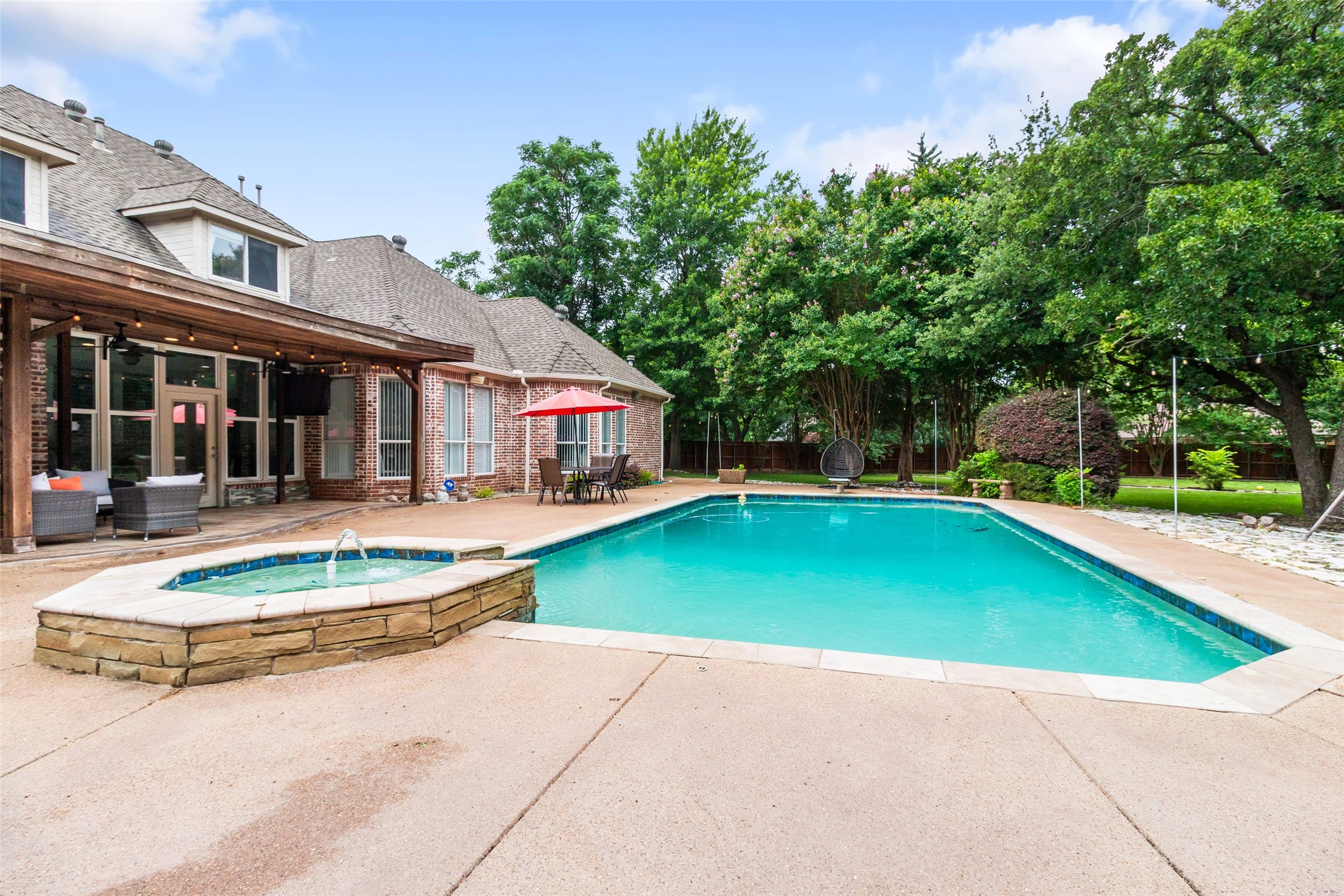 Southlake, Texas, 76092, United States, 5 Bedrooms Bedrooms, ,5 BathroomsBathrooms,Residential,For Sale,1898748