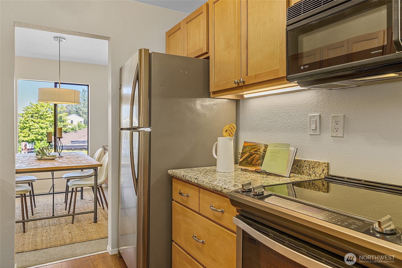 Seattle, Washington, 98199, United States, 2 Bedrooms Bedrooms, ,2 BathroomsBathrooms,Residential,For Sale,1848427