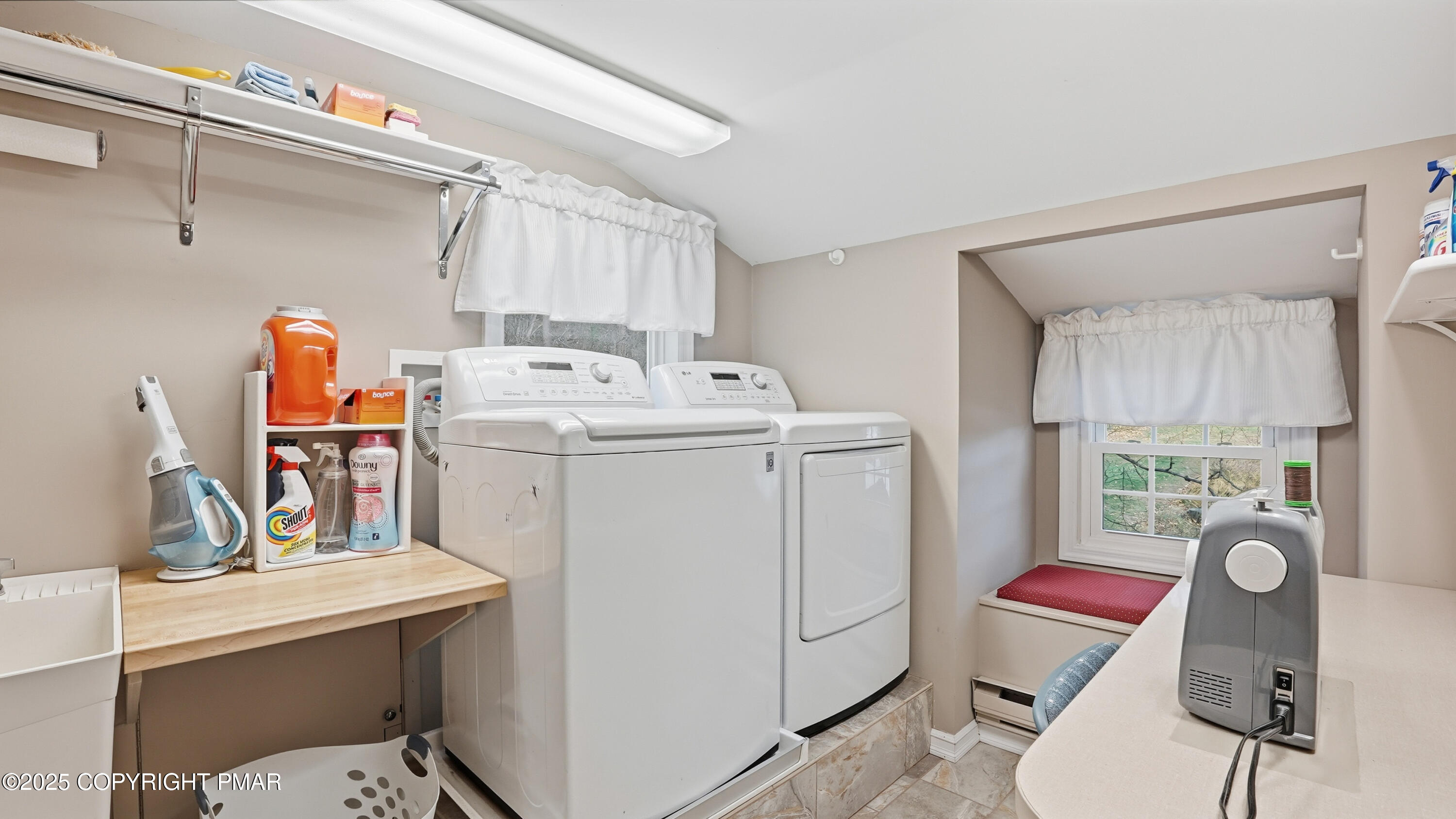 Allentown, Pennsylvania, 18103, United States, 3 Bedrooms Bedrooms, ,2 BathroomsBathrooms,Residential,For Sale,1993395