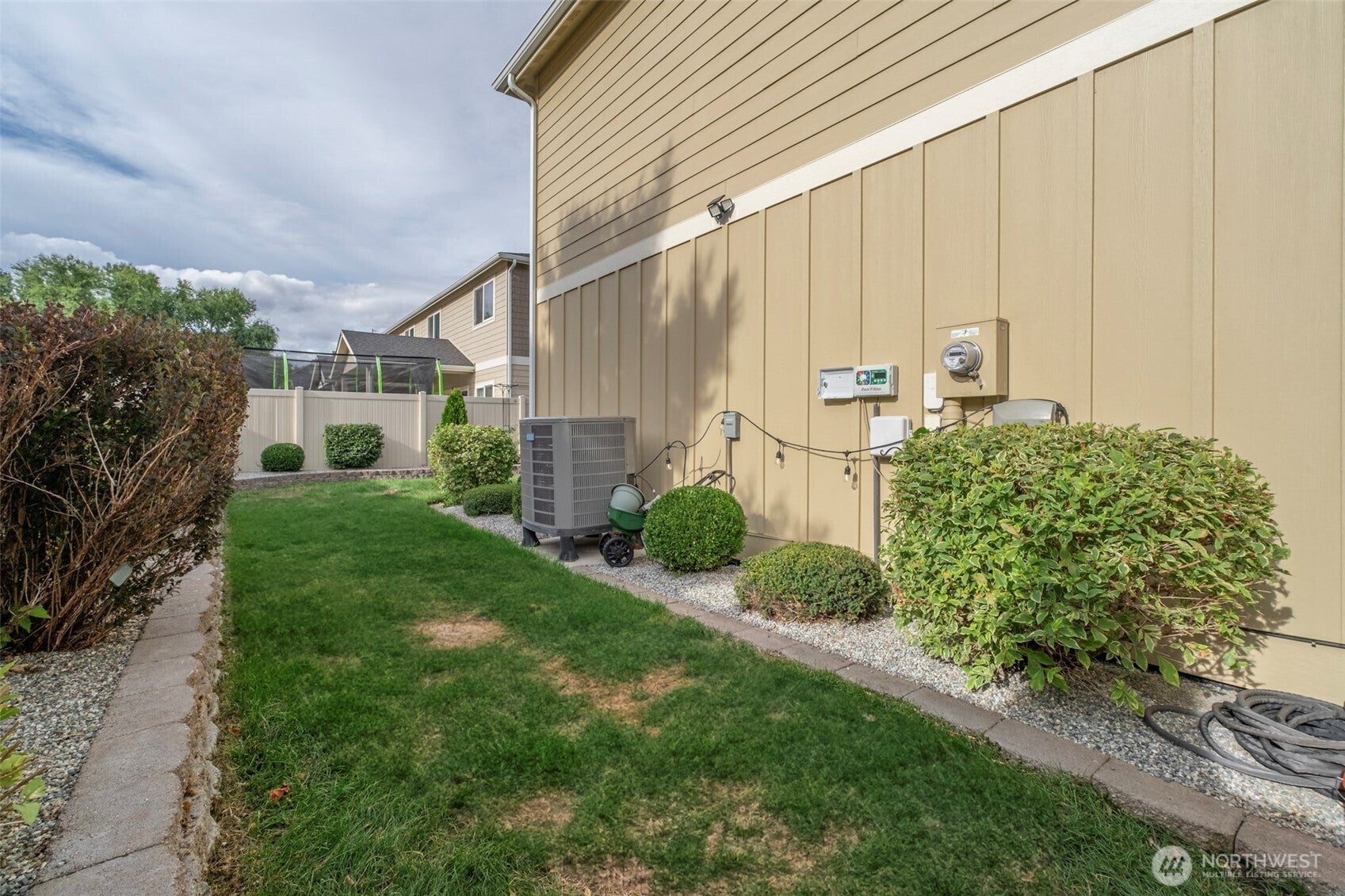 Wenatchee, Washington, 98801, United States, 3 Bedrooms Bedrooms, ,3 BathroomsBathrooms,Residential,For Sale,1911127