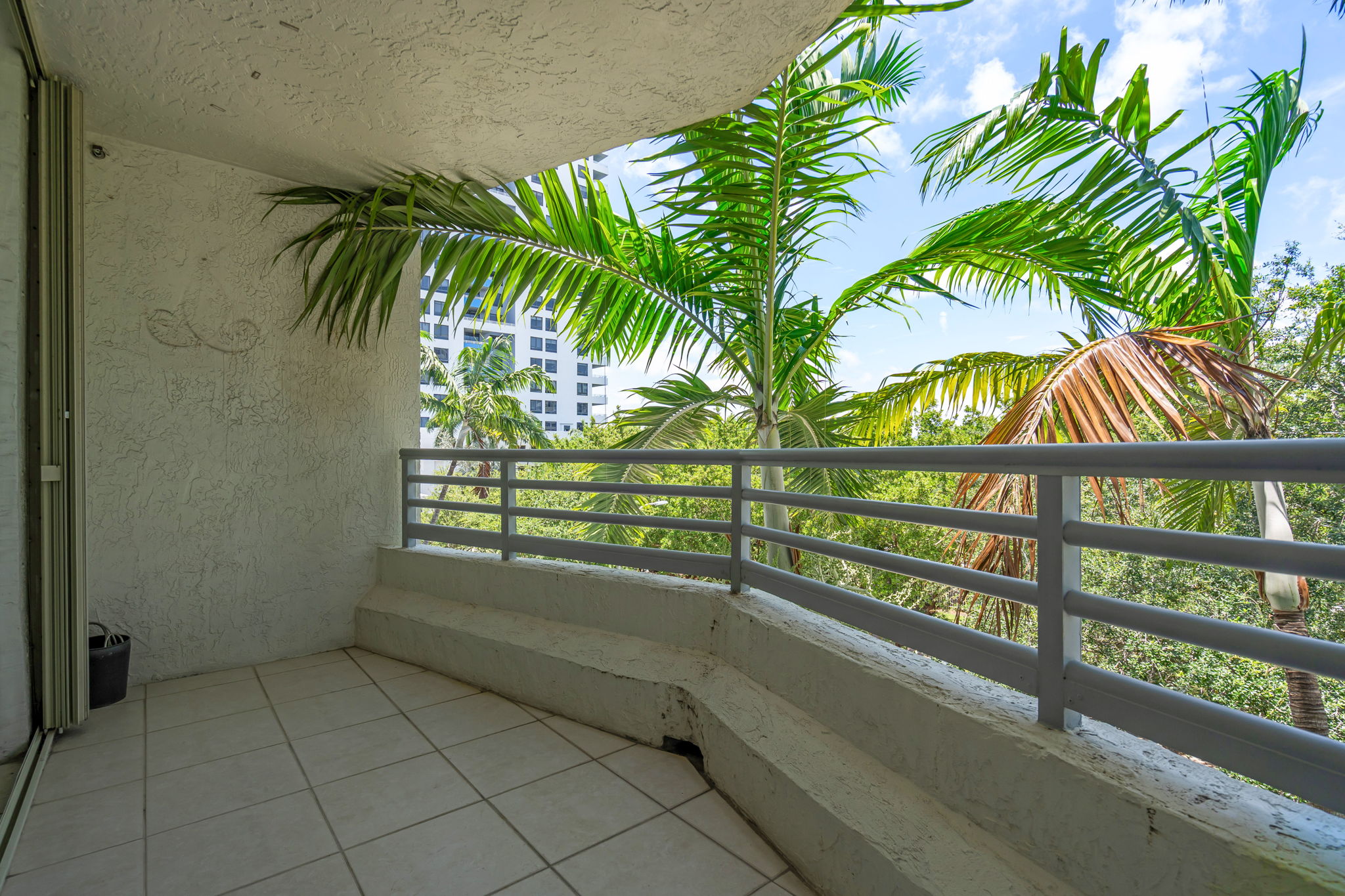  1401 Bay Rd, Miami Beach, FL, 33139 - 物件實景