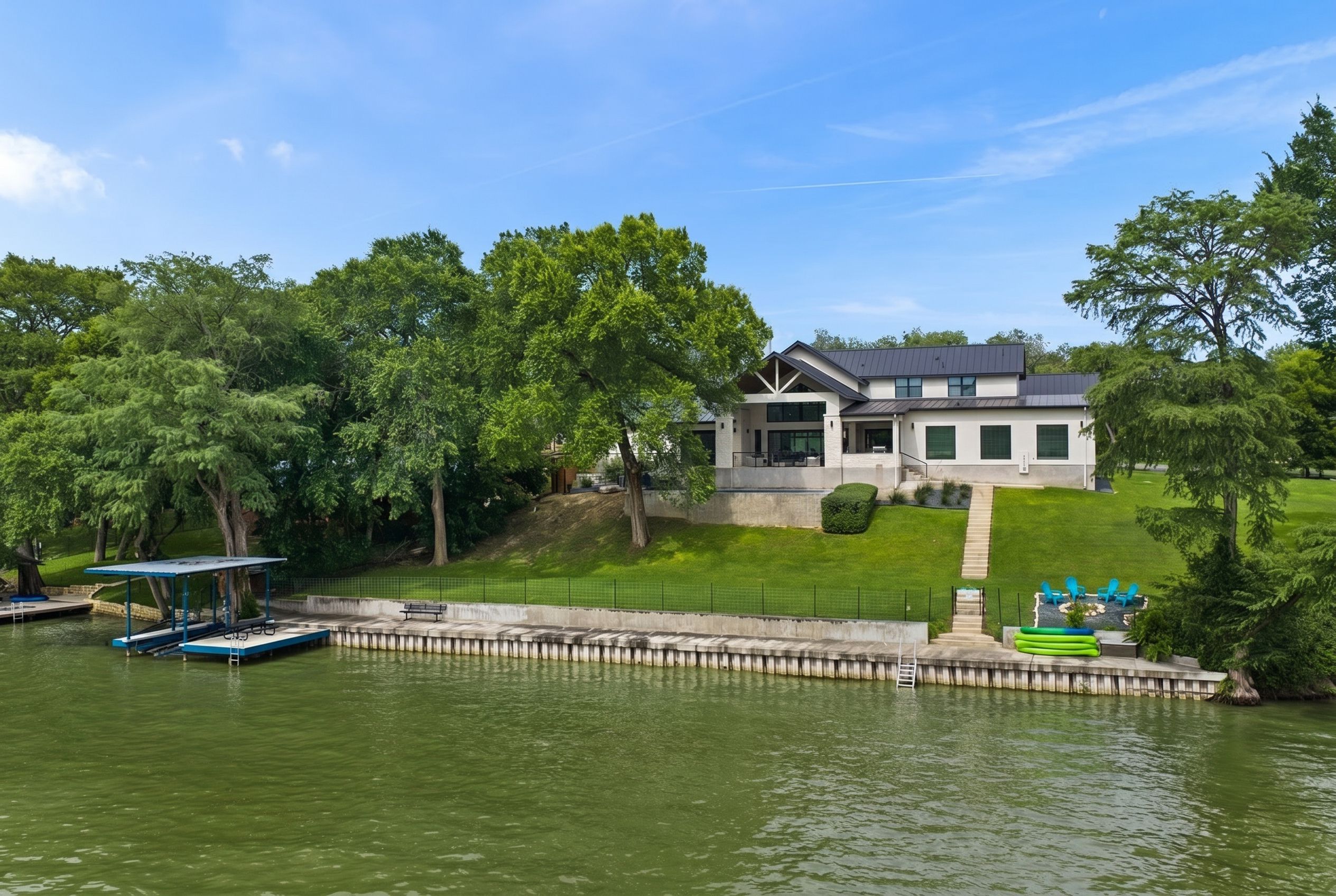  Lakefront Luxury Designed to Perform - 物件實景