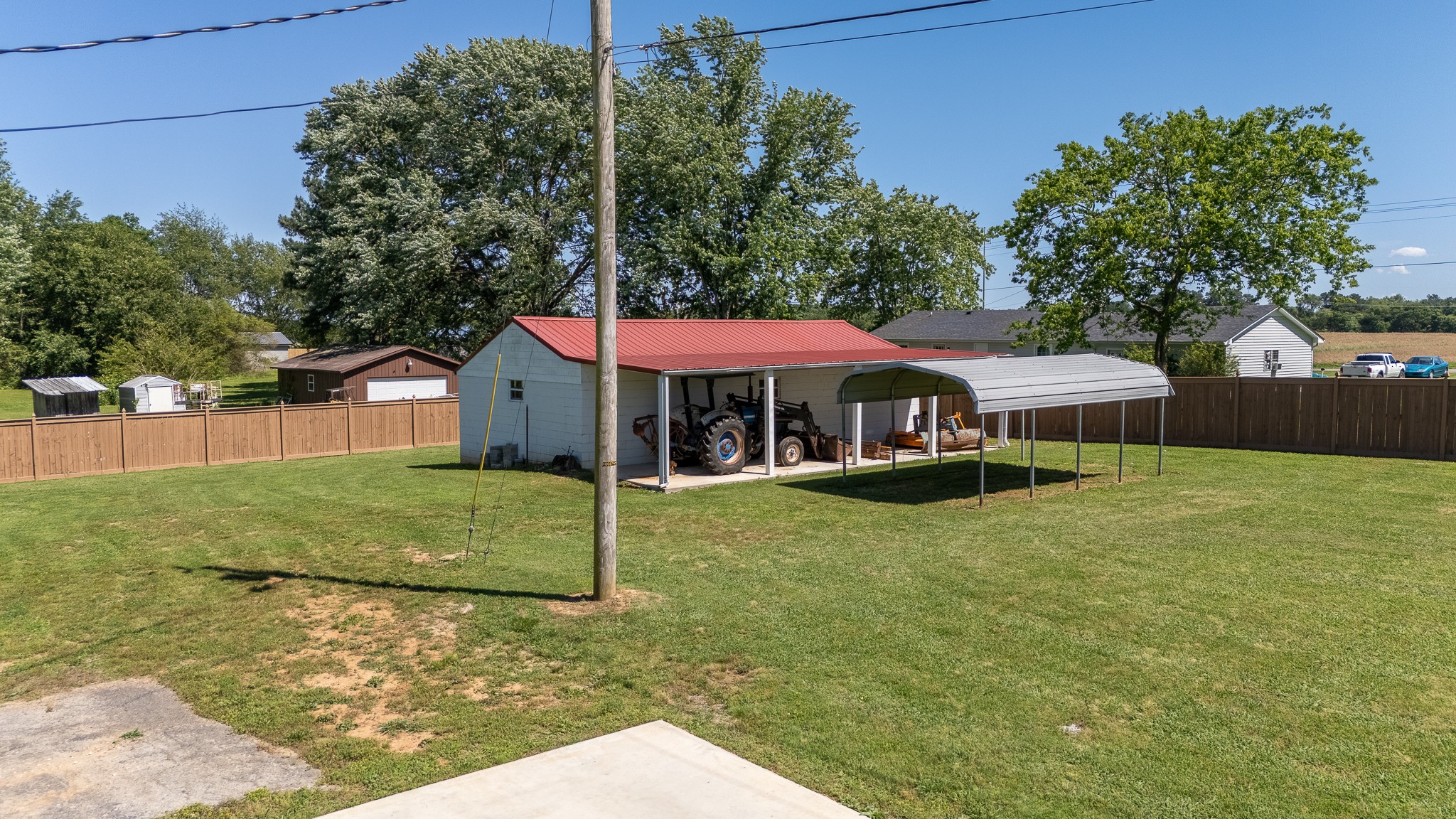 Lawrenceburg, Tennessee, 38464, United States, 3 Bedrooms Bedrooms, ,2 BathroomsBathrooms,Residential,For Sale,1828179