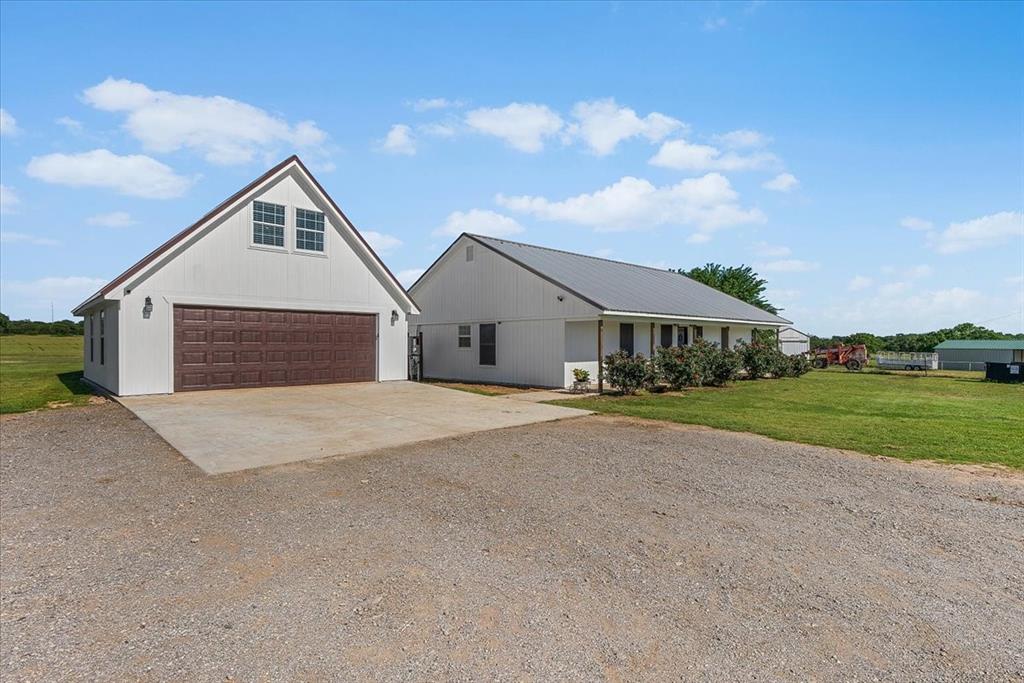 Poolville, Texas, 76487, United States, 4 Bedrooms Bedrooms, ,2 BathroomsBathrooms,Residential,For Sale,1974067