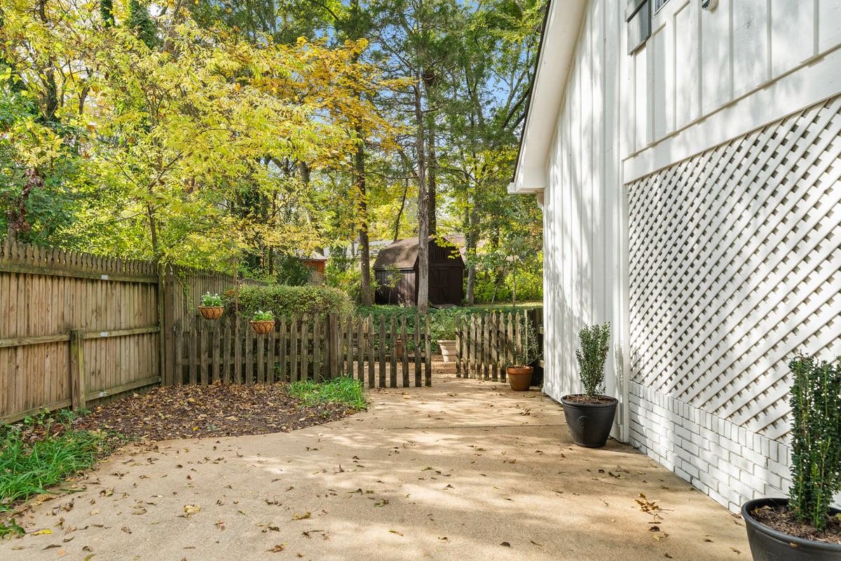 Collierville, Tennessee, 38017, United States, 3 Bedrooms Bedrooms, ,3 BathroomsBathrooms,Residential,For Sale,1989206