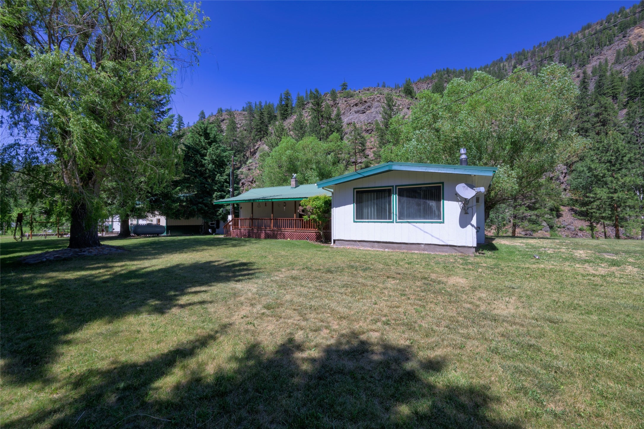 8045 Mt Hwy 200, Plains, Montana, 59859, United States, 3 Bedrooms Bedrooms, ,1 BathroomBathrooms,Residential,For Sale,8045 Mt Hwy 200,1586647
