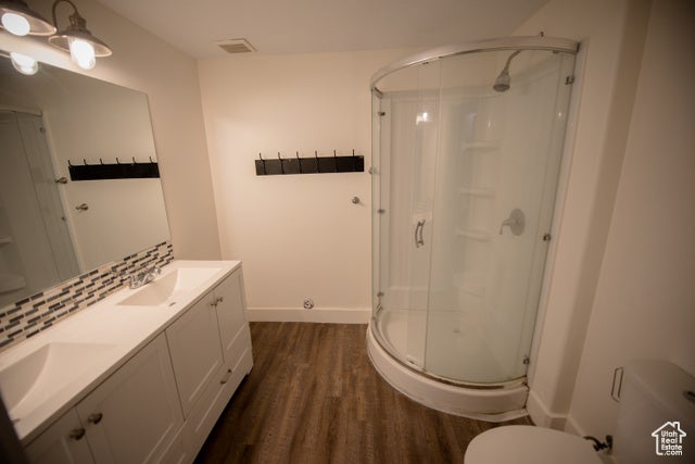 Provo, Utah, 84601, United States, 5 Bedrooms Bedrooms, ,3 BathroomsBathrooms,Residential,For Sale,1975017