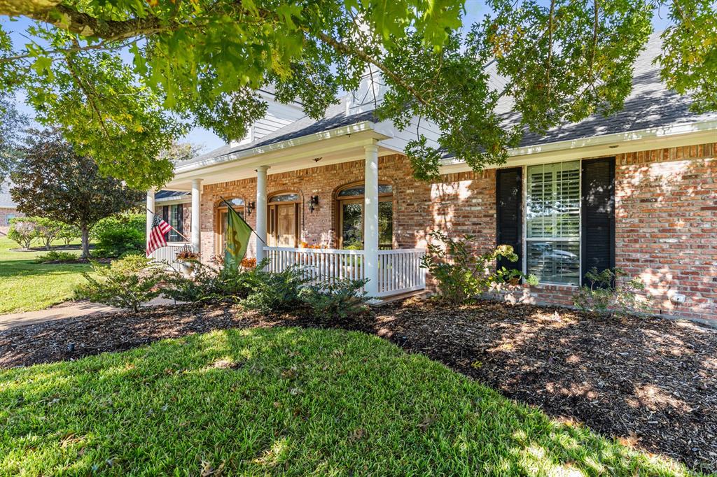 Waco, Texas, 76708, United States, 4 Bedrooms Bedrooms, ,4 BathroomsBathrooms,Residential,For Sale,1989175