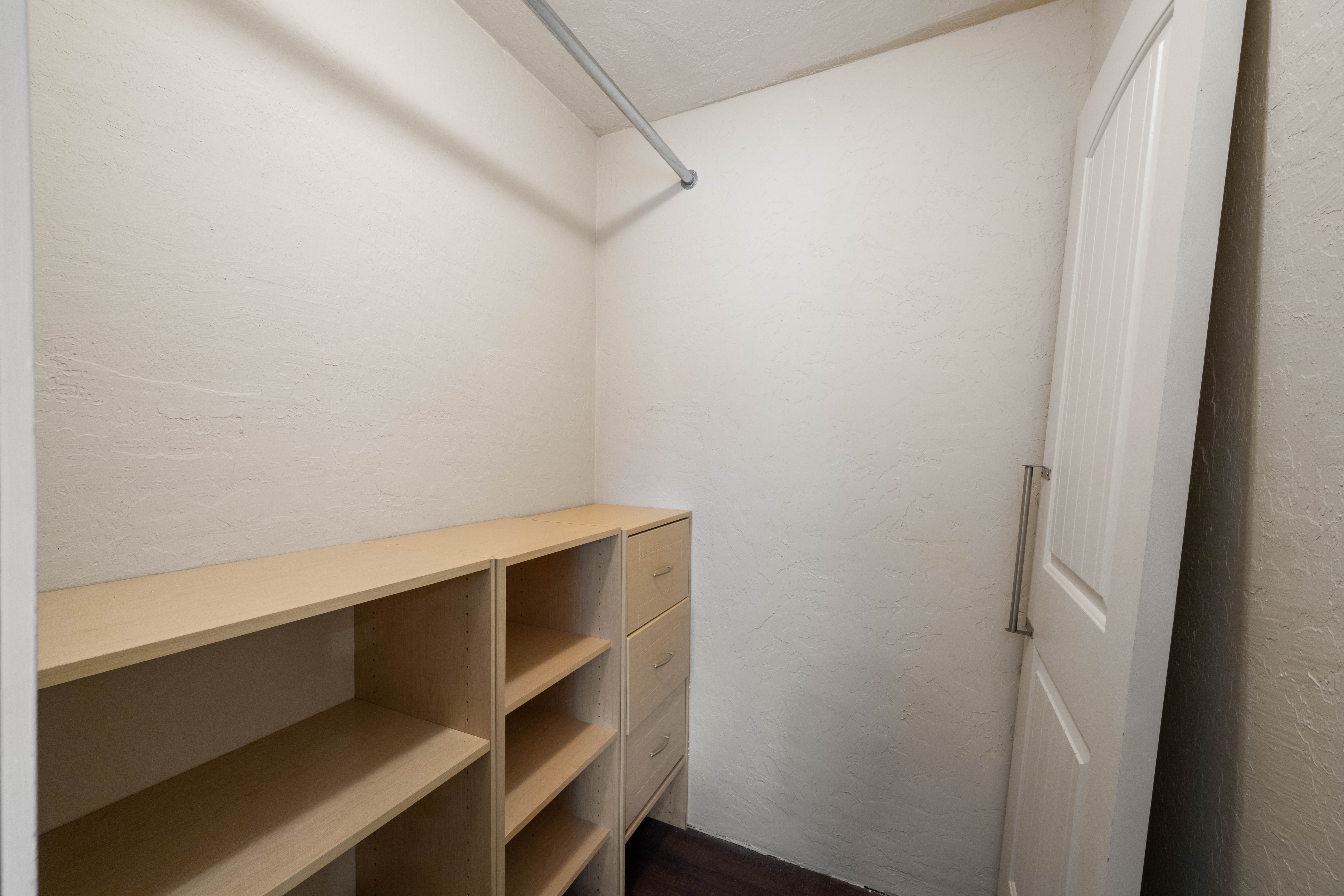  Turn Key Charm with Primary Suite and Loft - 物件實景