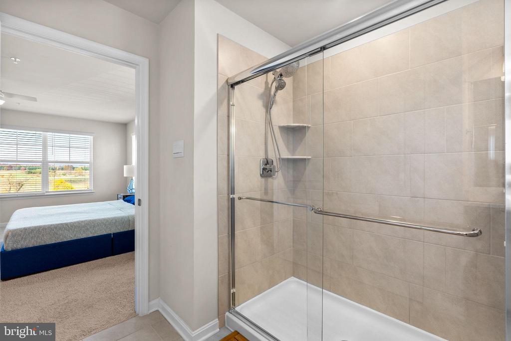 Frederick, Maryland, 21701, United States, 5 Bedrooms Bedrooms, ,4 BathroomsBathrooms,Residential,For Sale,1987107