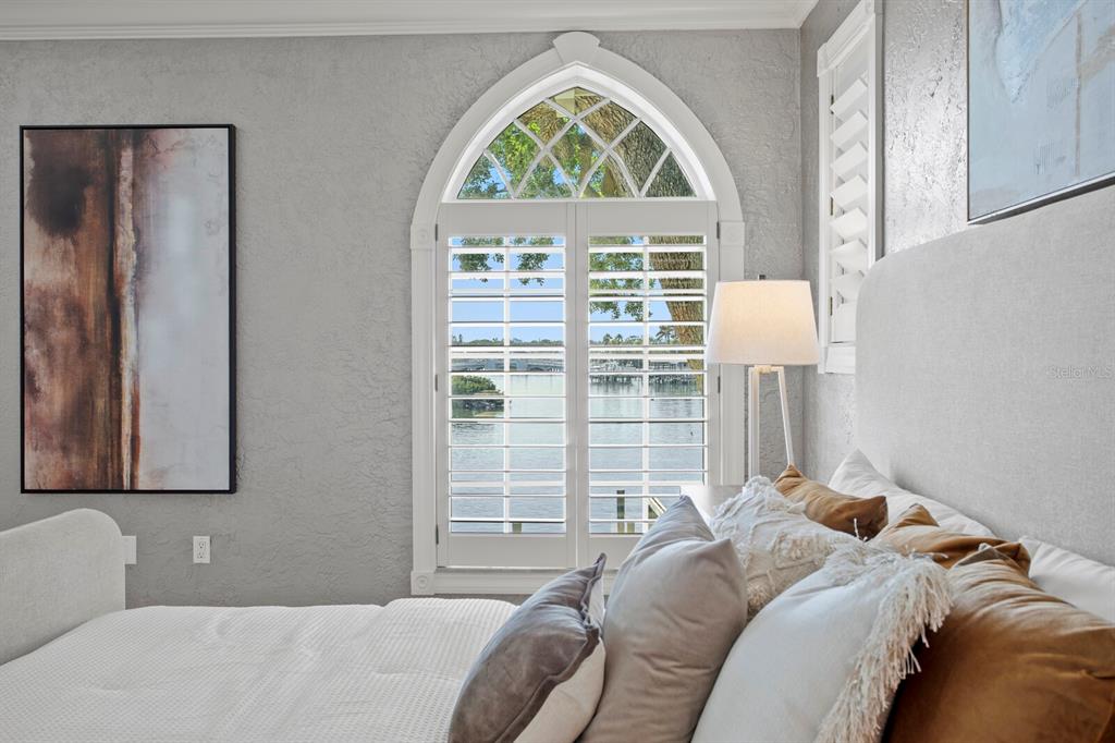 St Petersburg, Florida, 33704, United States, 4 Bedrooms Bedrooms, ,5 BathroomsBathrooms,Residential,For Sale,1794031