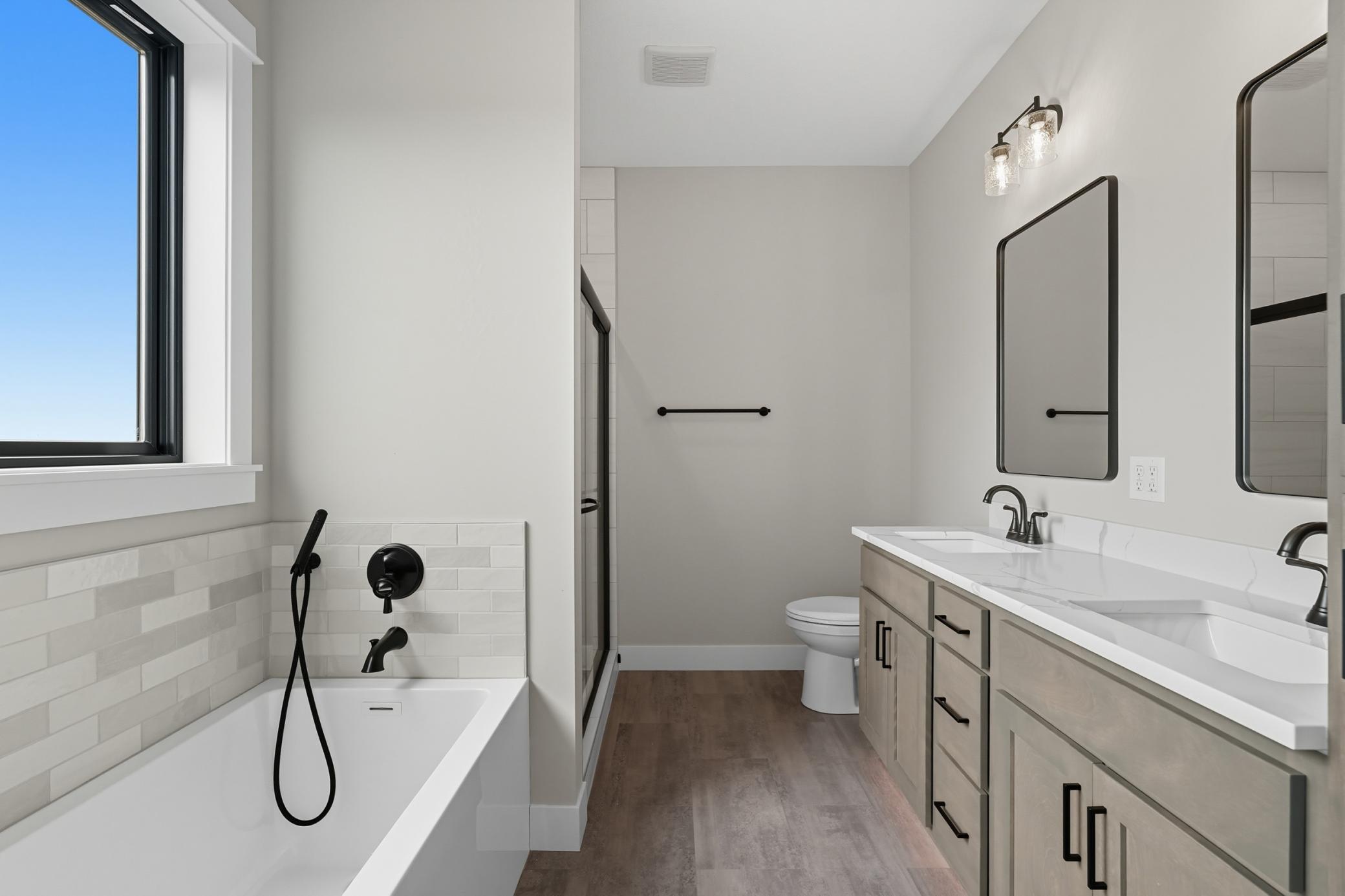 Hammond, Wisconsin, 54015, United States, 3 Bedrooms Bedrooms, ,2 BathroomsBathrooms,Residential,For Sale,1949825